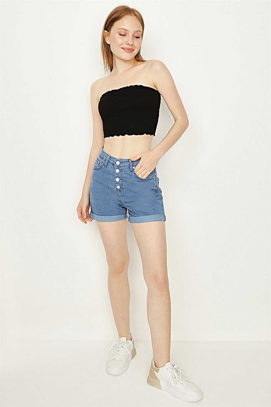 Kadın Düğmeli Mini Denim Şort