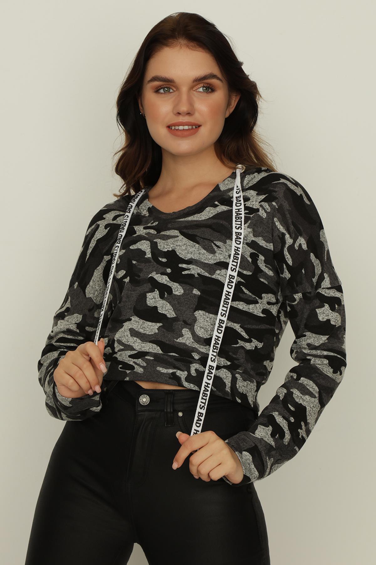 Kadın Kamuflaj Desen Kapüşonlu Sweatshirt