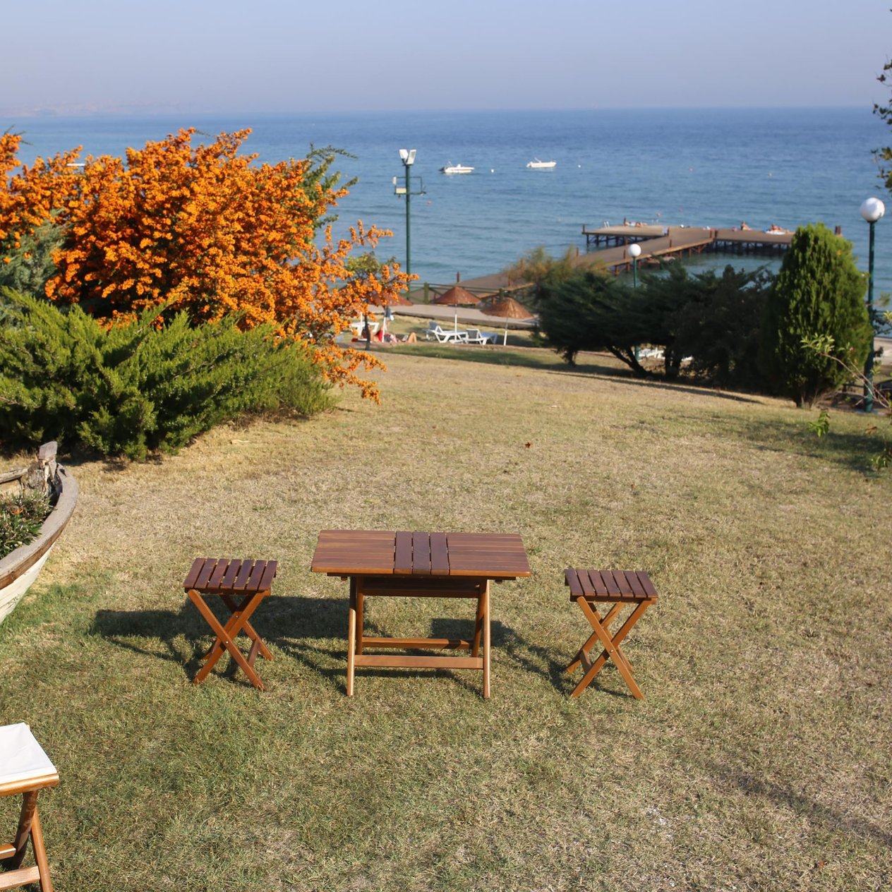 Koli Katlanabilir Ahşap Bahçe Balkon Taburesi
