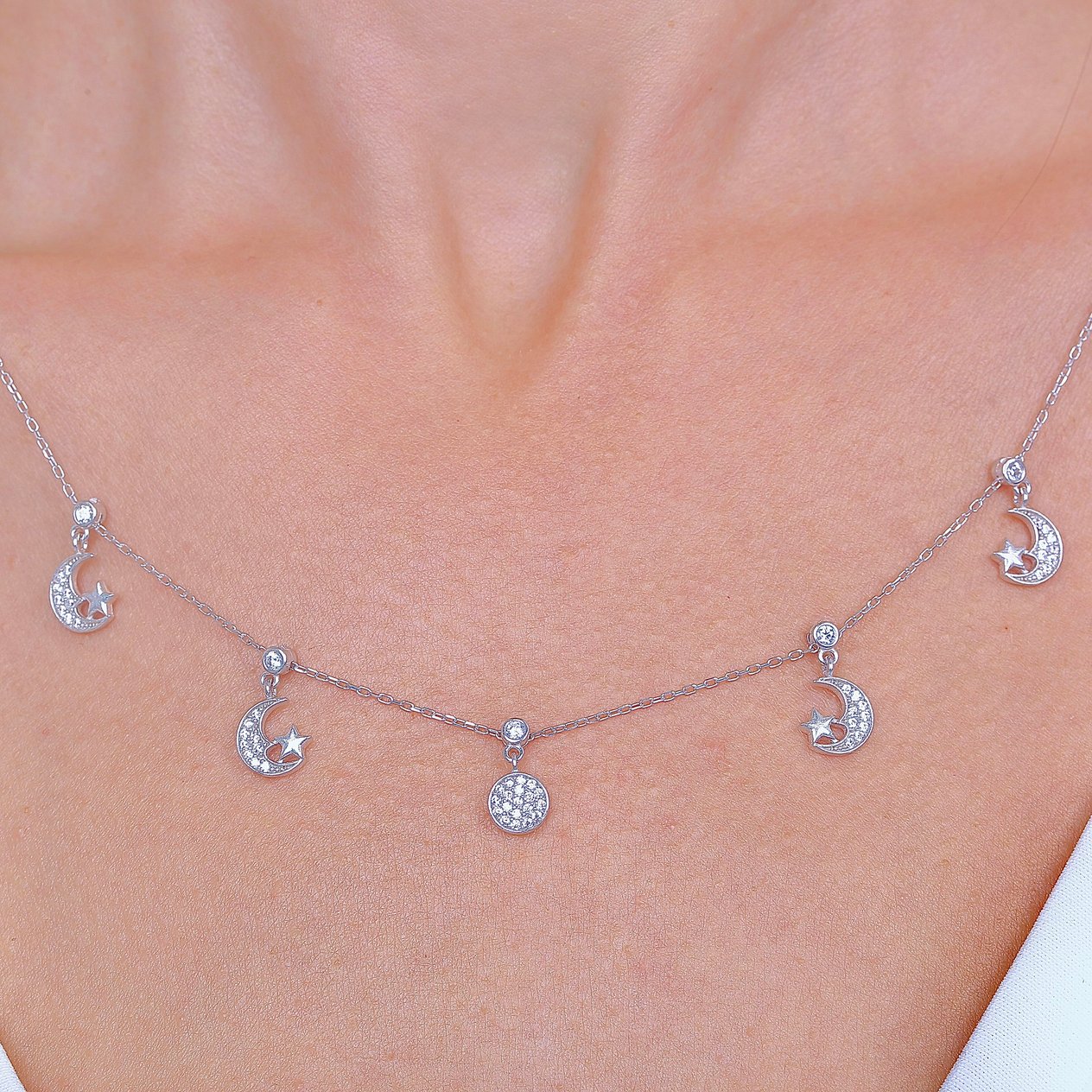 Dans Gecesi Choker Gümüş Şans Kolye