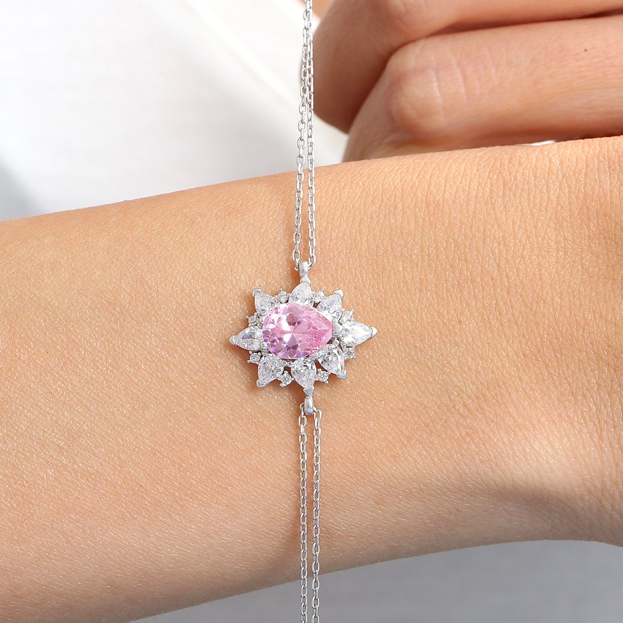 Effective Diamond Londra Tutkusu Pink Taşlı Gümüş Bileklik