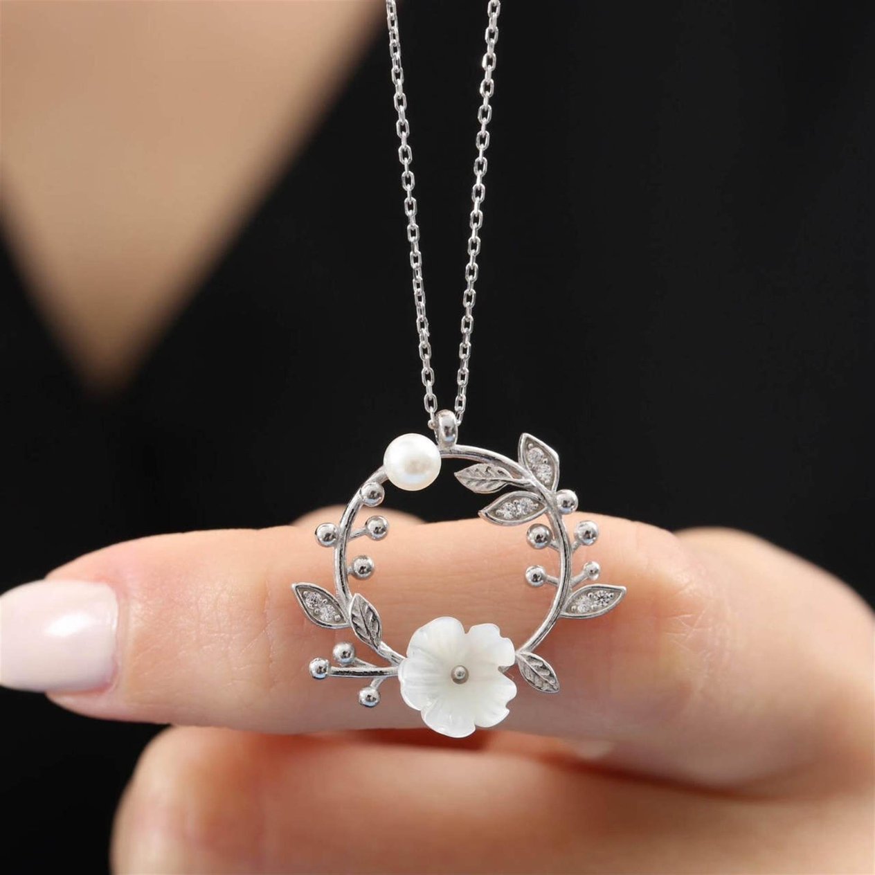 manolya-cicegi-tomurcugu-flowers-gumus-45bc97.jpg