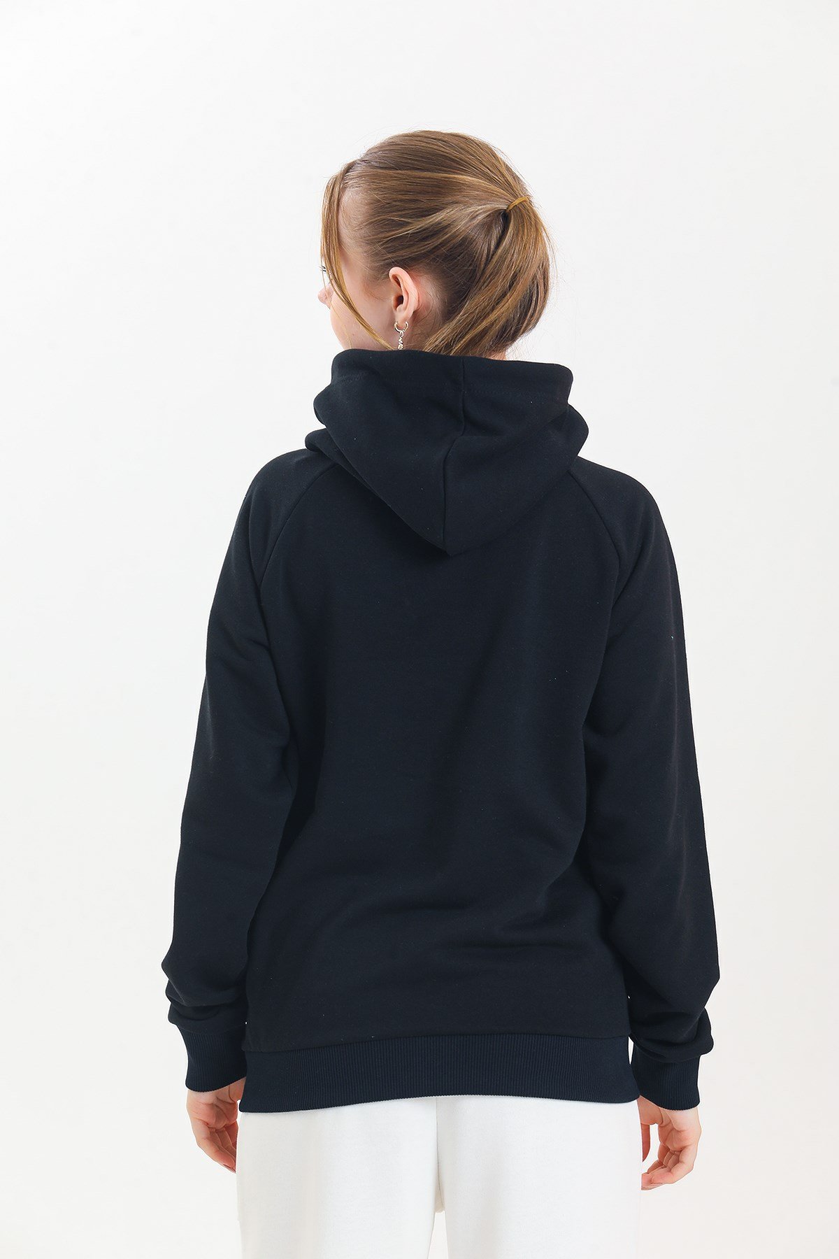 Siyah Kapüşonlu Kanguru Cepli Basic Sweatshirt