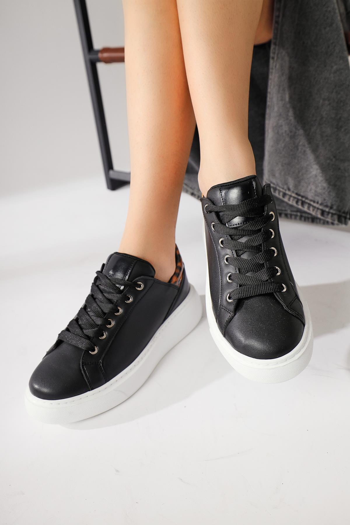 Tinka Siyah kalın Tabanlı Leopar Detaylı Sneakers