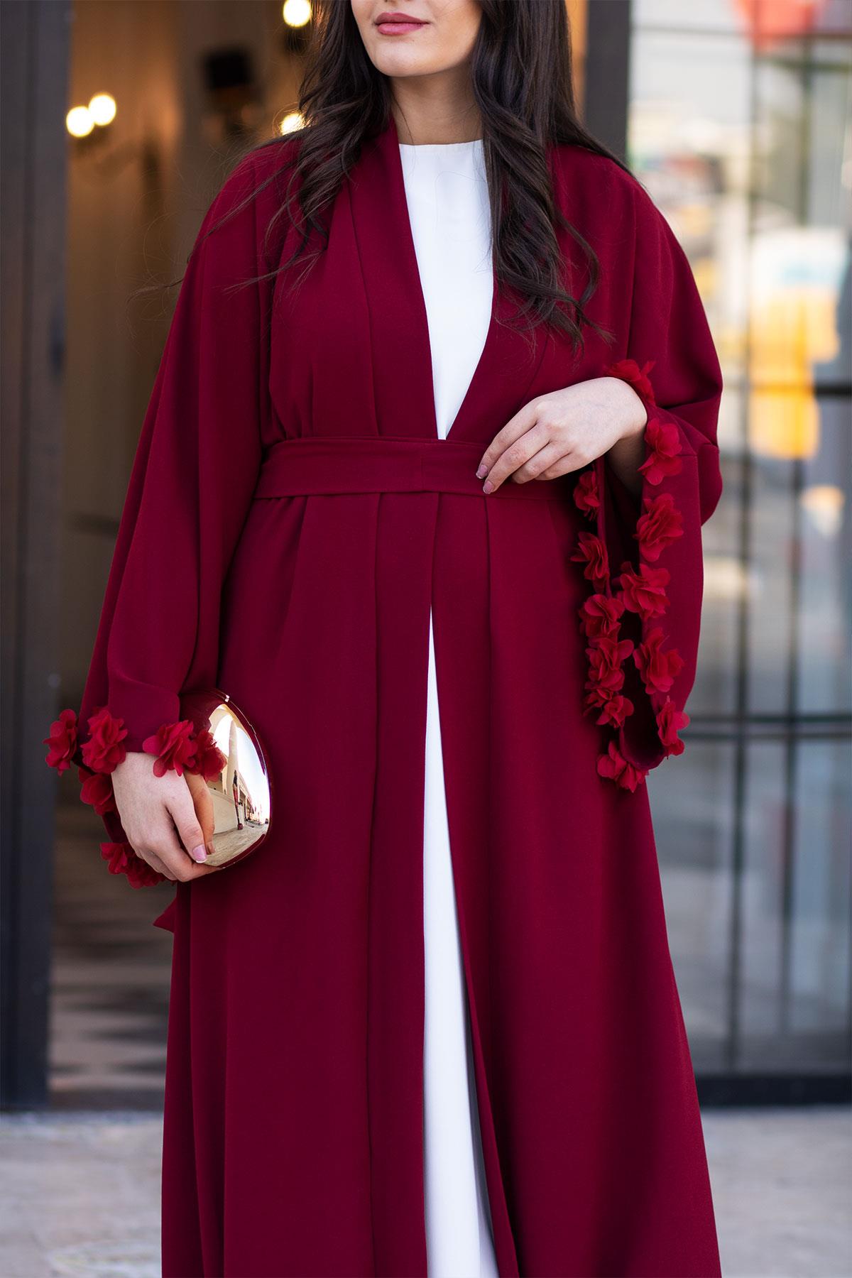 Bordo Kolu Çiçek Detaylı Zahra Abaya