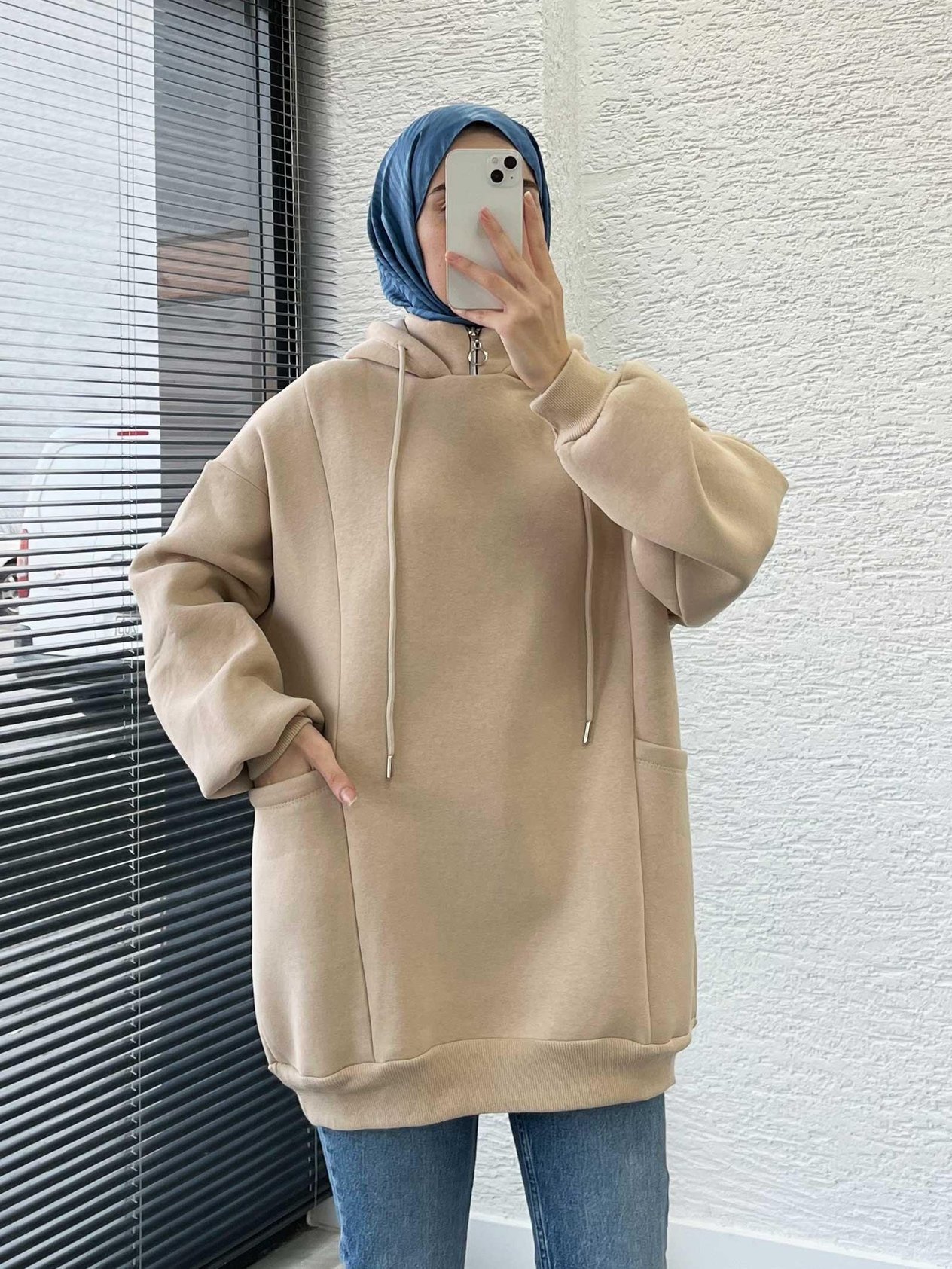 Krem Cepli Oversize Kadın Sweat