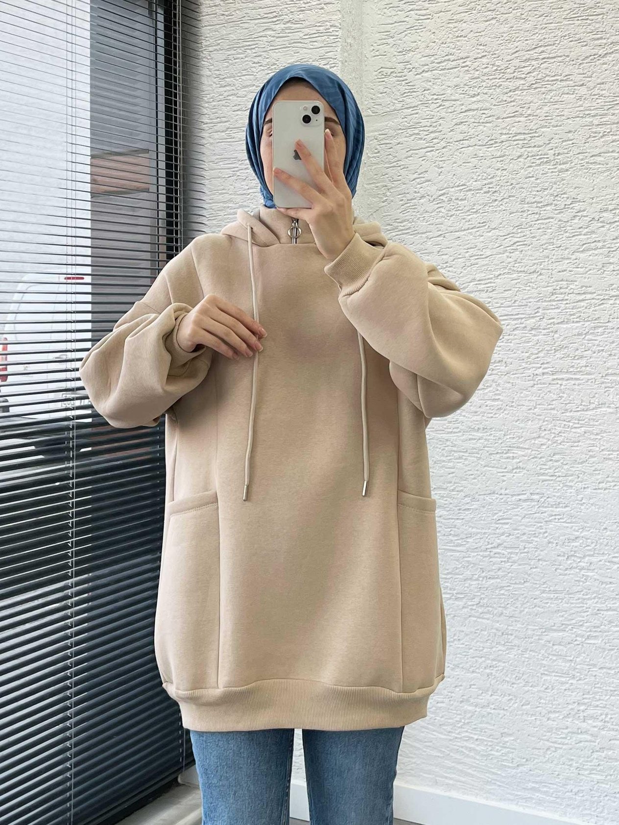 Krem Cepli Oversize Kadın Sweat