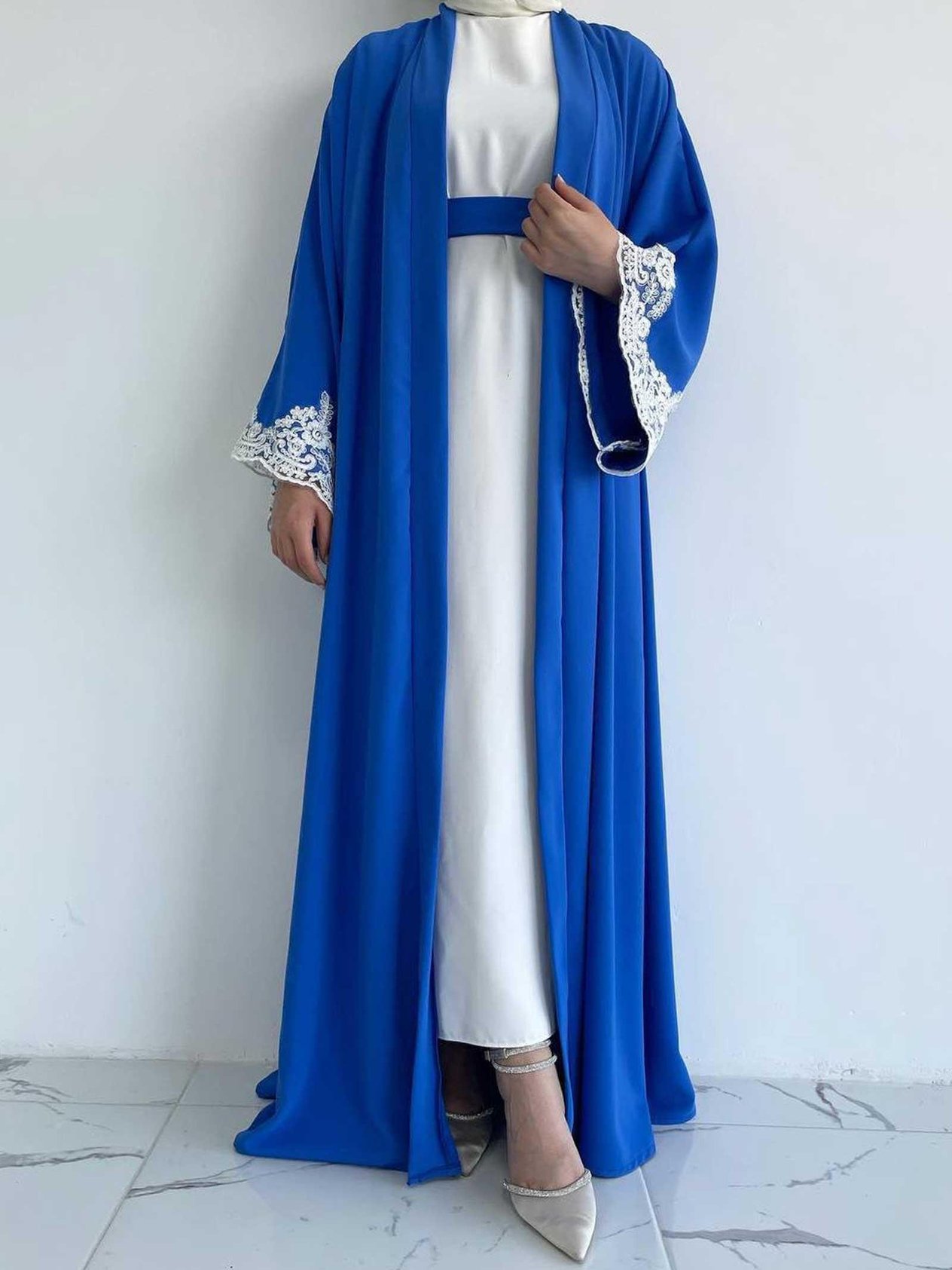 Mavi Elif Abaya