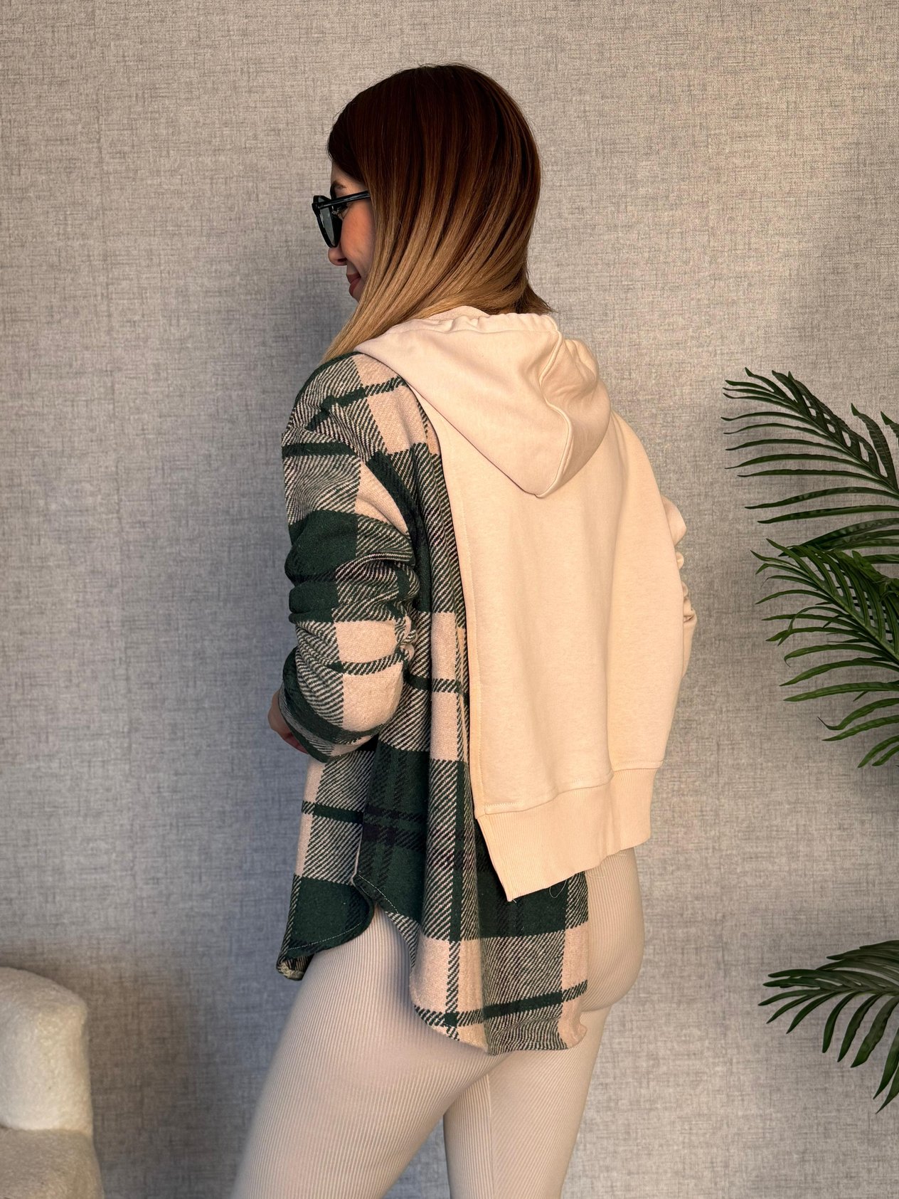 Gubi Tasarım Bej Yeşil Kareli Oduncu Gömlekli Poplin Sweatshirt