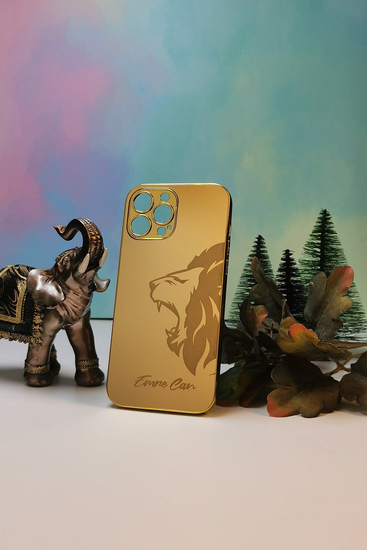 Kükreyen Aslan II Temalı Kişiye Özel Telefon Kılıfı
