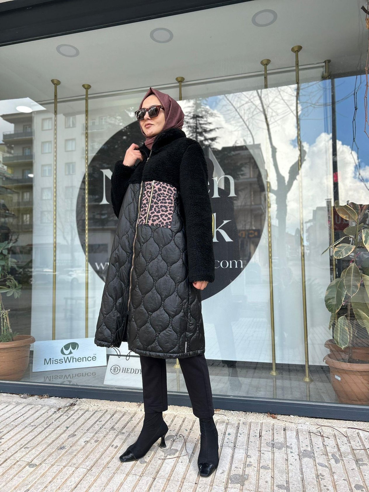 MASCARA LEOPAR DESEN KÜRK MONT 11111