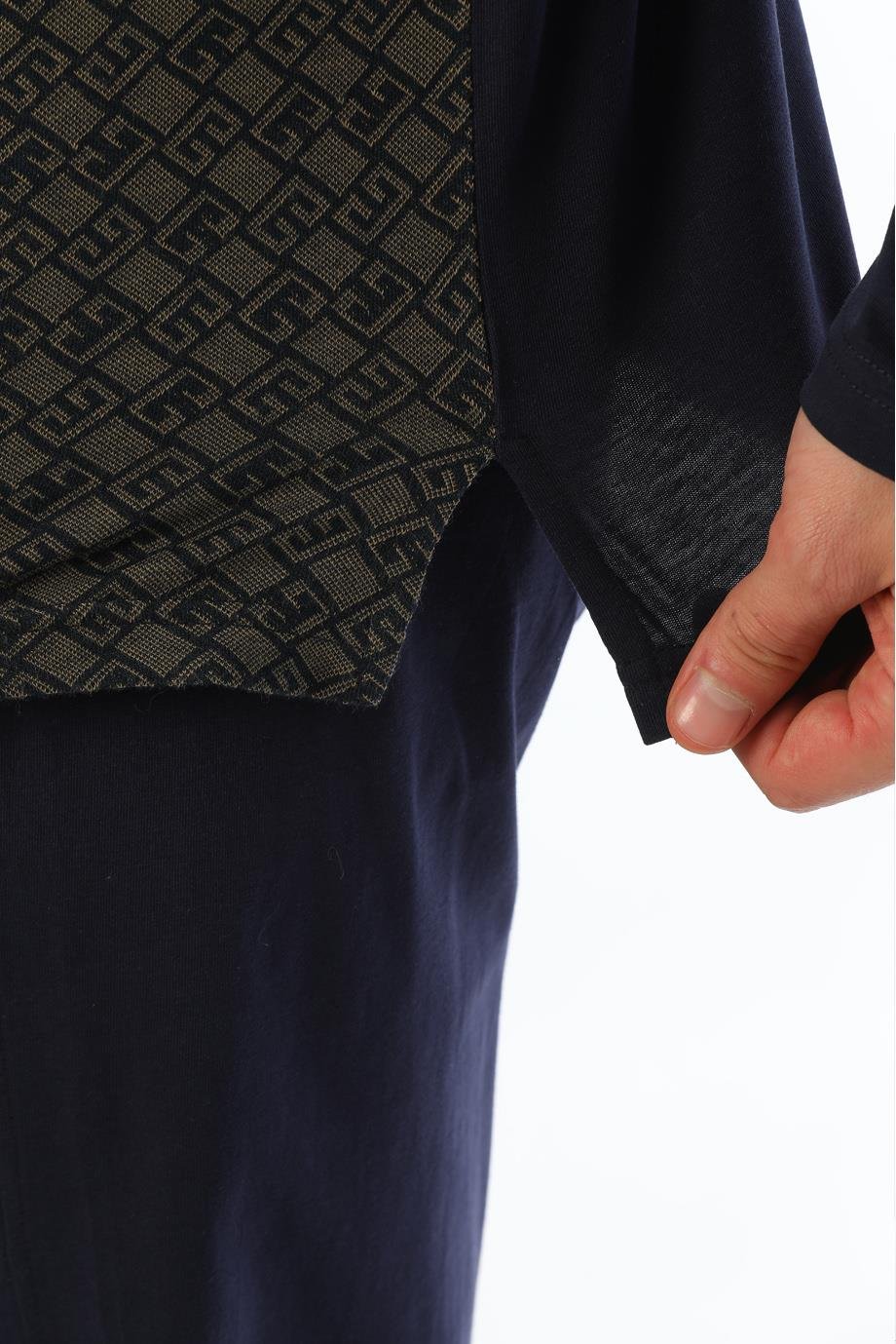 Erkek Jakarlı Patlı Uzun Kollu Geometrik Desenli Vizon Pijama Takımı 8027