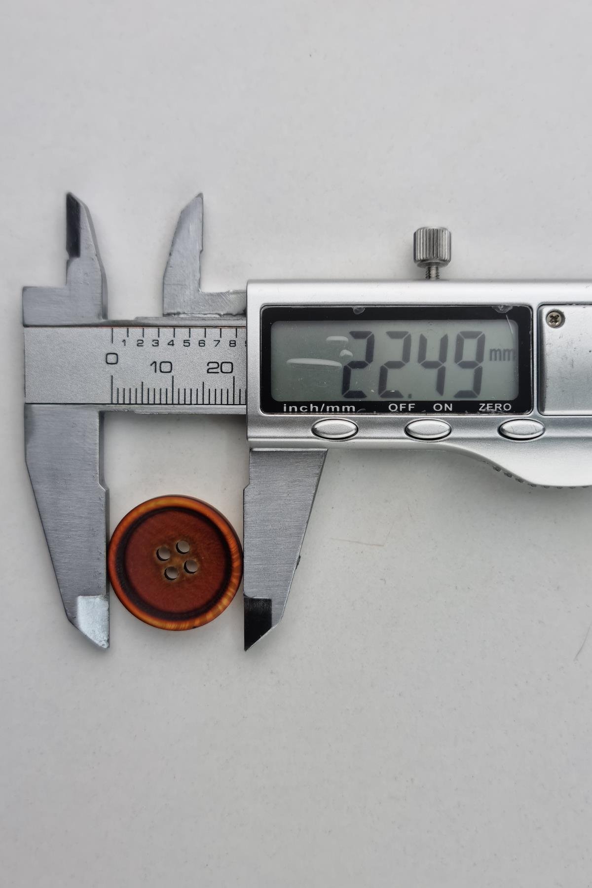 Büyük Boy Akrilik Dört Delikli Eskitmeli Kaban Çeket Hırka Yelek Düğmesi 5 Adet