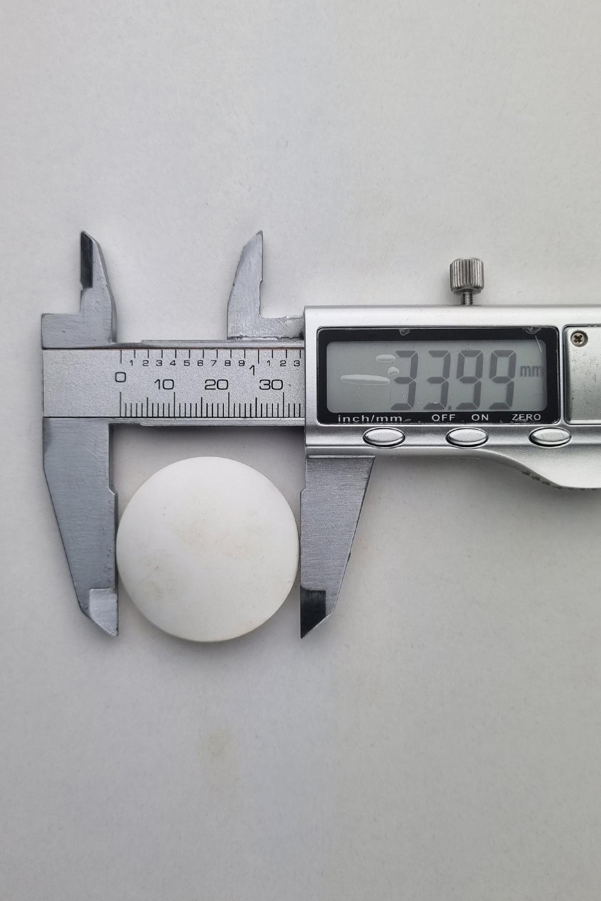 En Büyük Boy Plastik Bombeli Beyaz Kaban Çeket Hırka Yelek Düğmesi 5 Adet