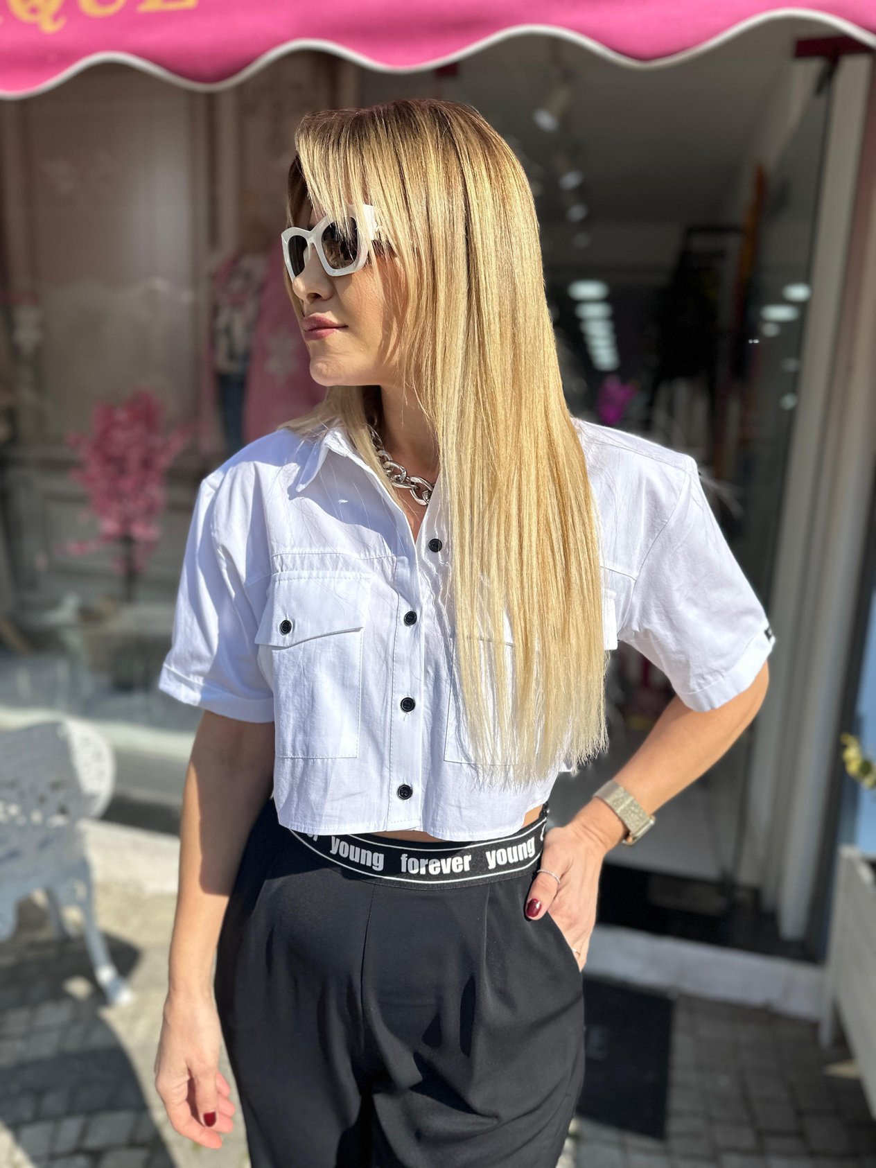 Beyaz Vatkalı Crop Gömlek 