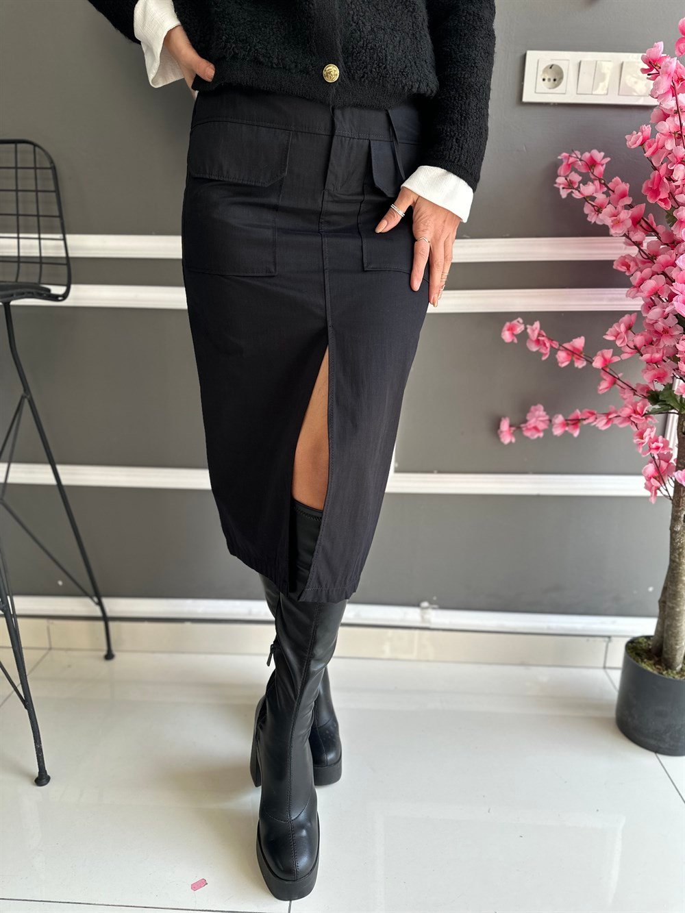 DLV Yırtmaç Detaylı Midi Boy Etek