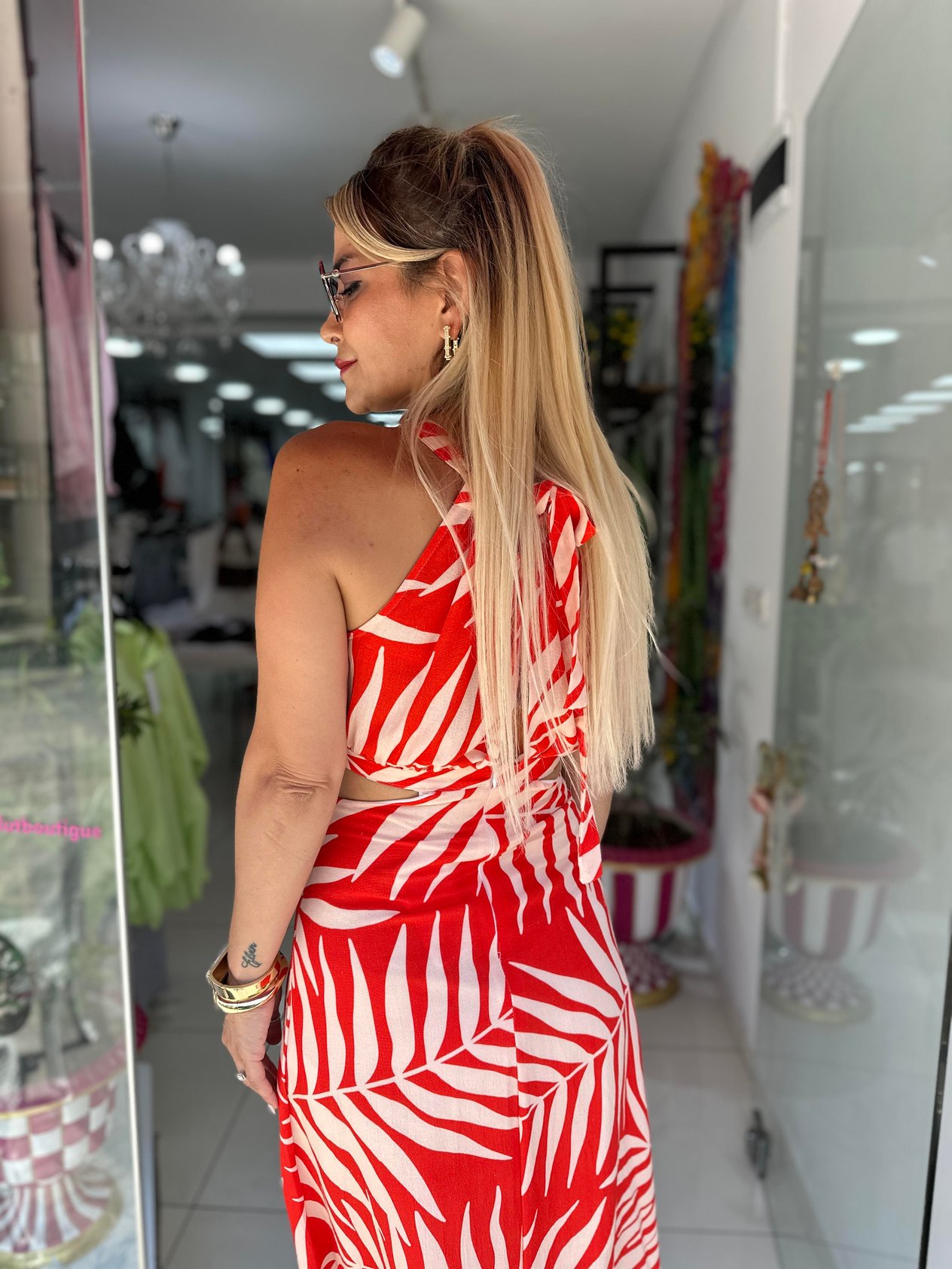 Kırmızı Yan Pencere Detay Elbıse
