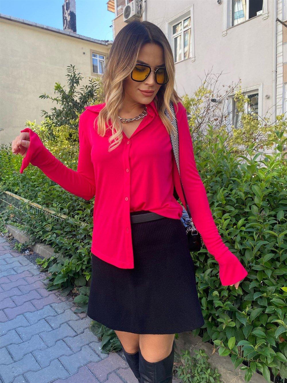 MNG Kolları Yırtmaçlı Pembe Gömlek