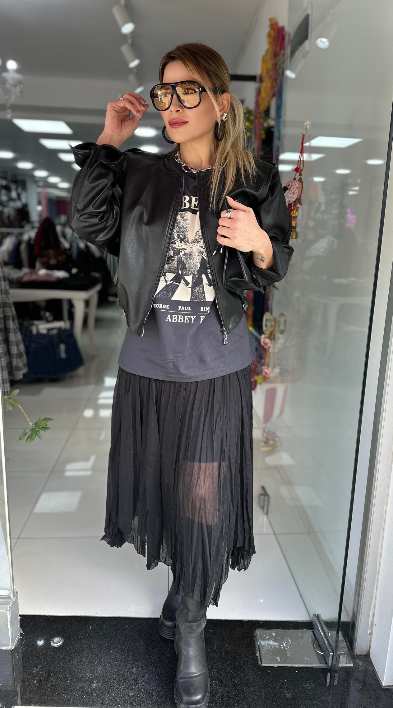 Siyah Asimetrik Tül Midi Etek