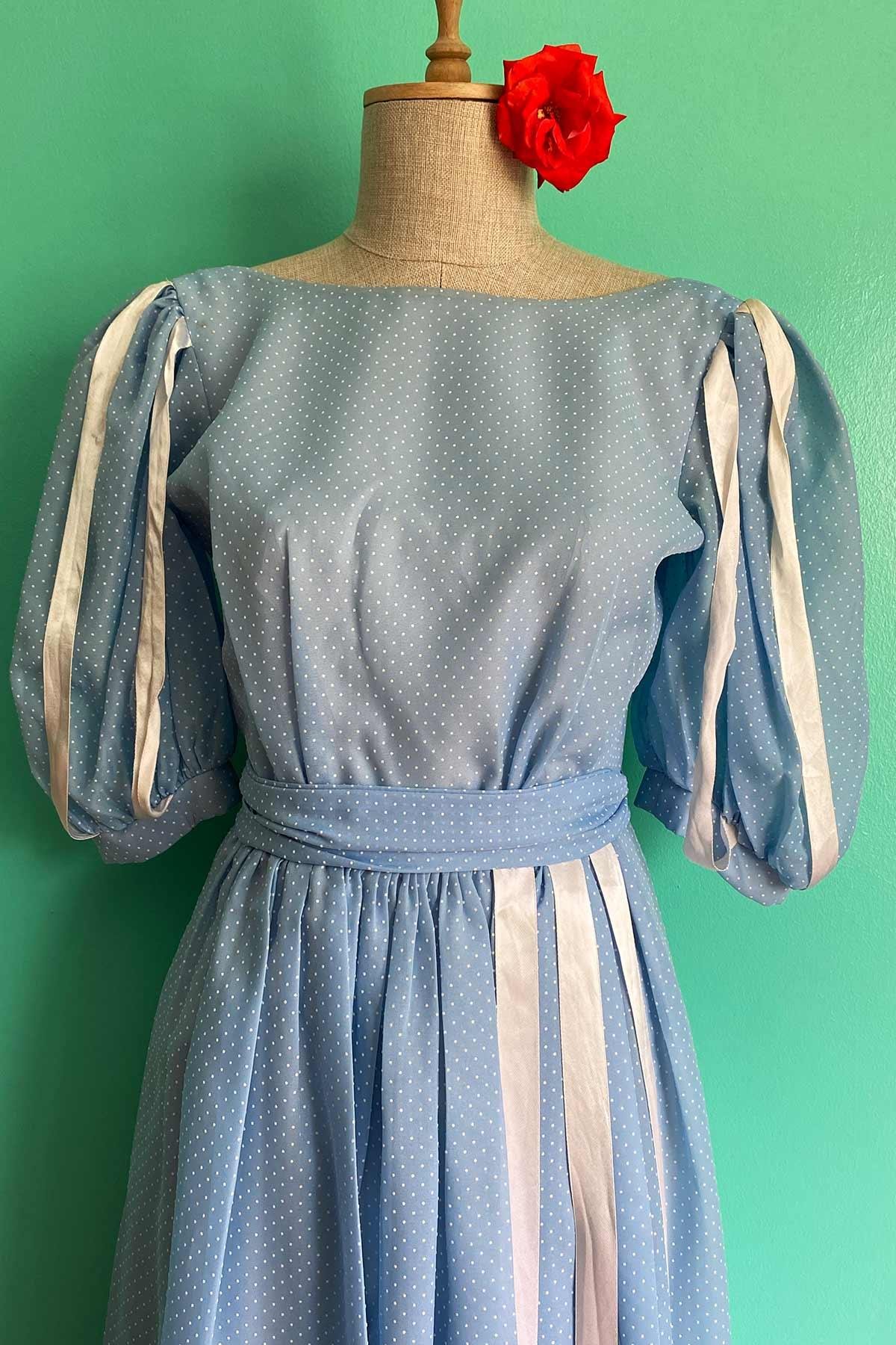 Vintage Sırt Dekolteli Elbise