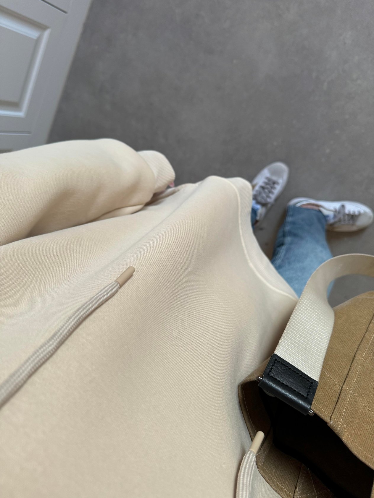 Oversize Üç İplik Şardonlu Krem Sweatshirt 