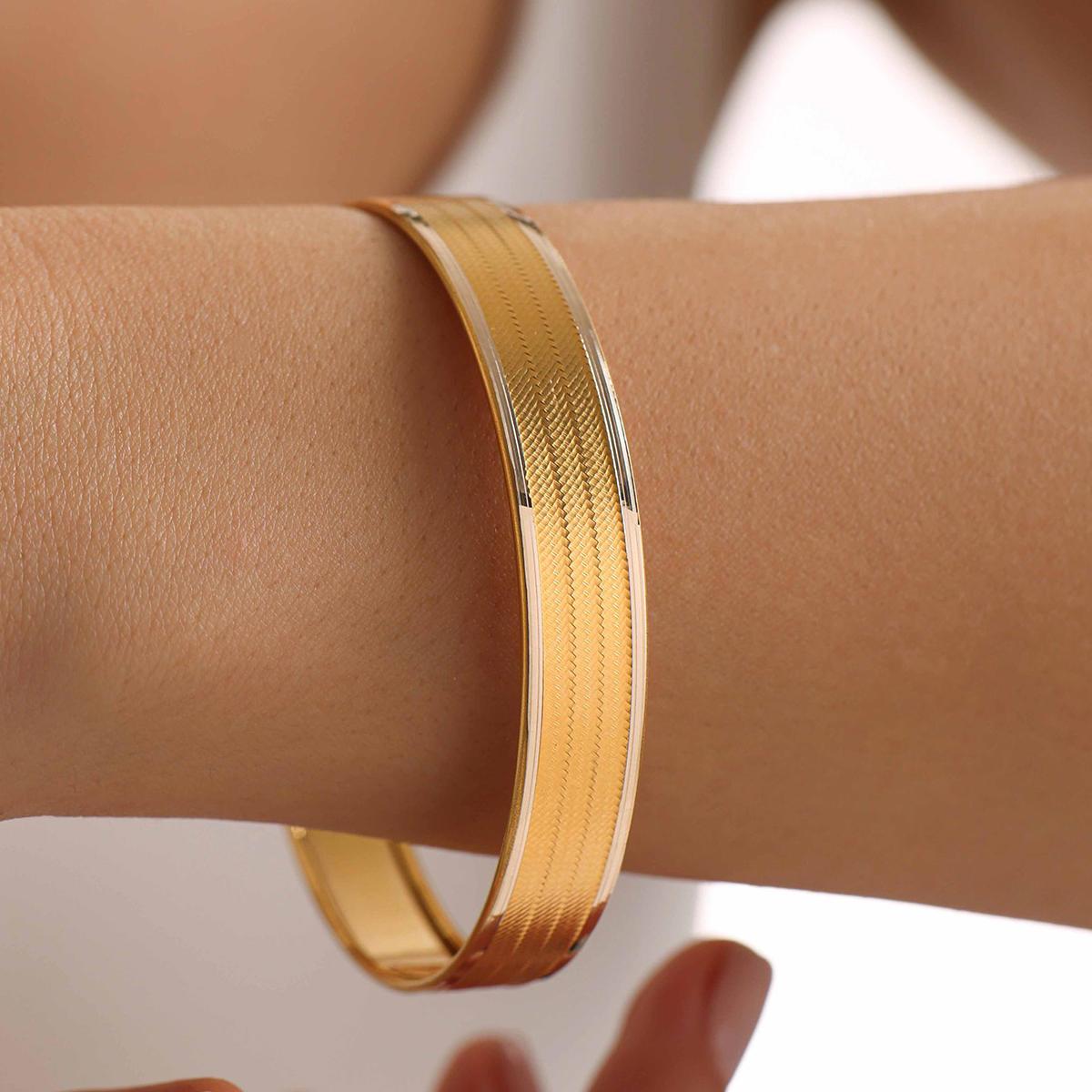 14K Solid Gold Mesh Bracelet
