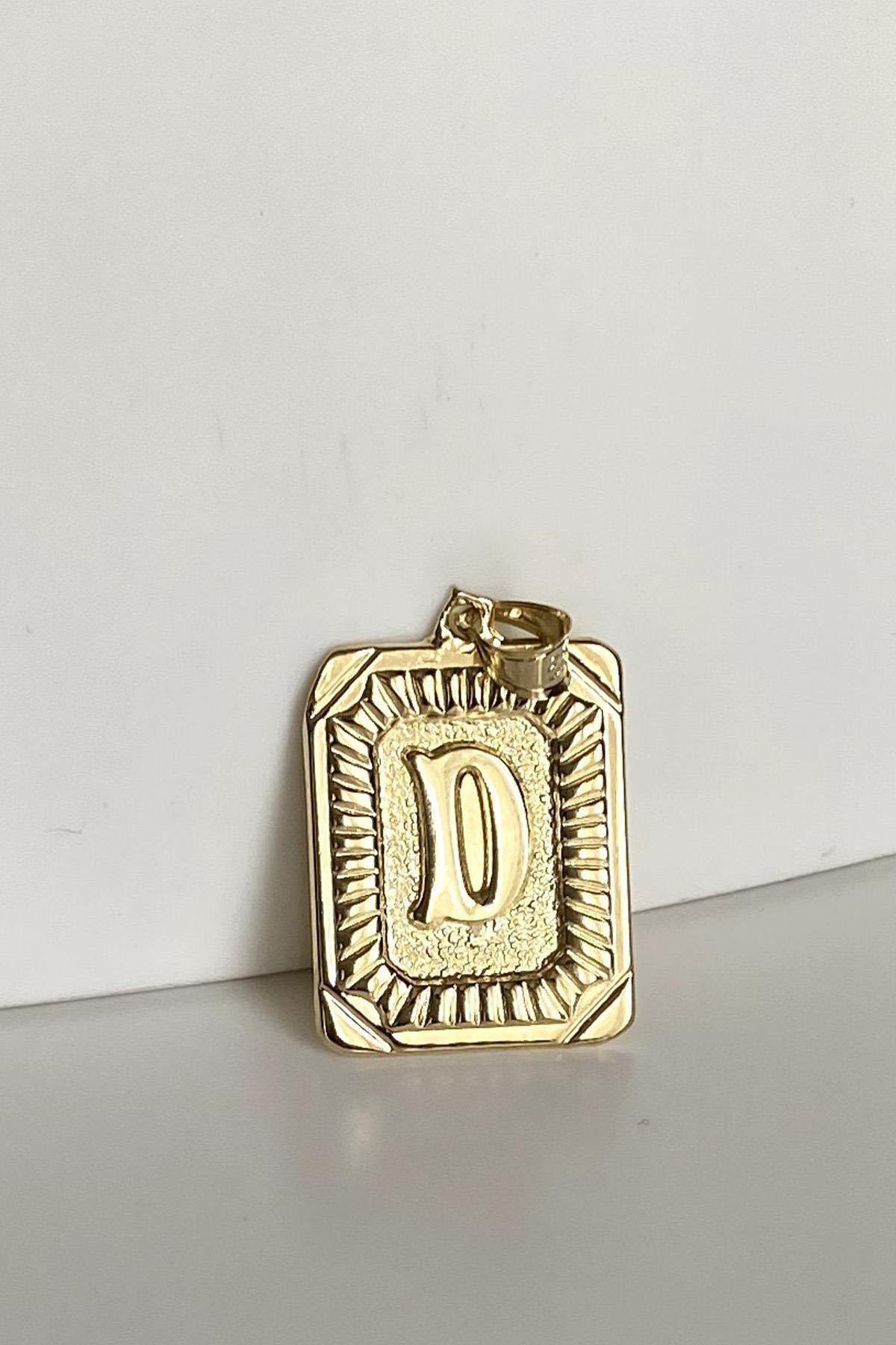 14K Solid Gold Square Vintage D Letter Pendant