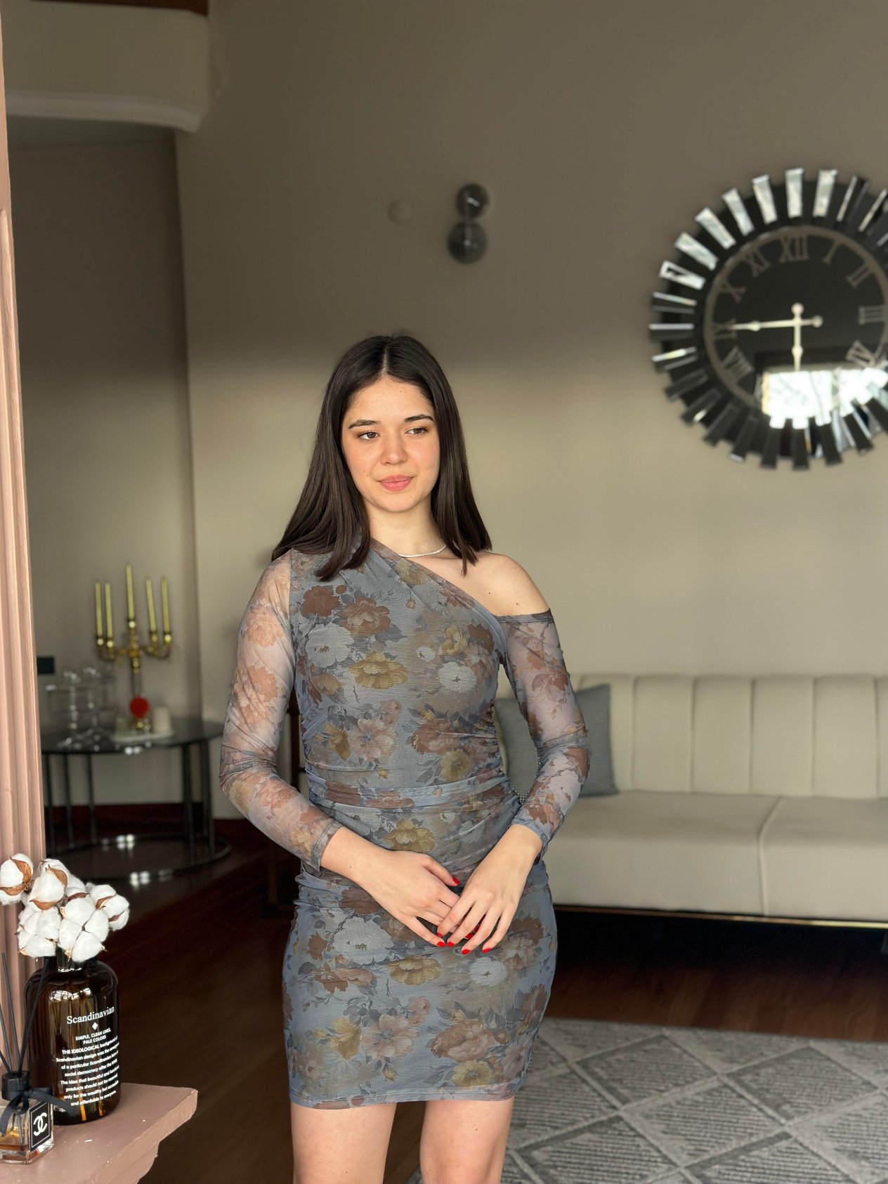 Desenli Likralı Tül Tek Omuz Dekolteli Uzun Kol Büzgülü Abiye Nişan Elbisesi