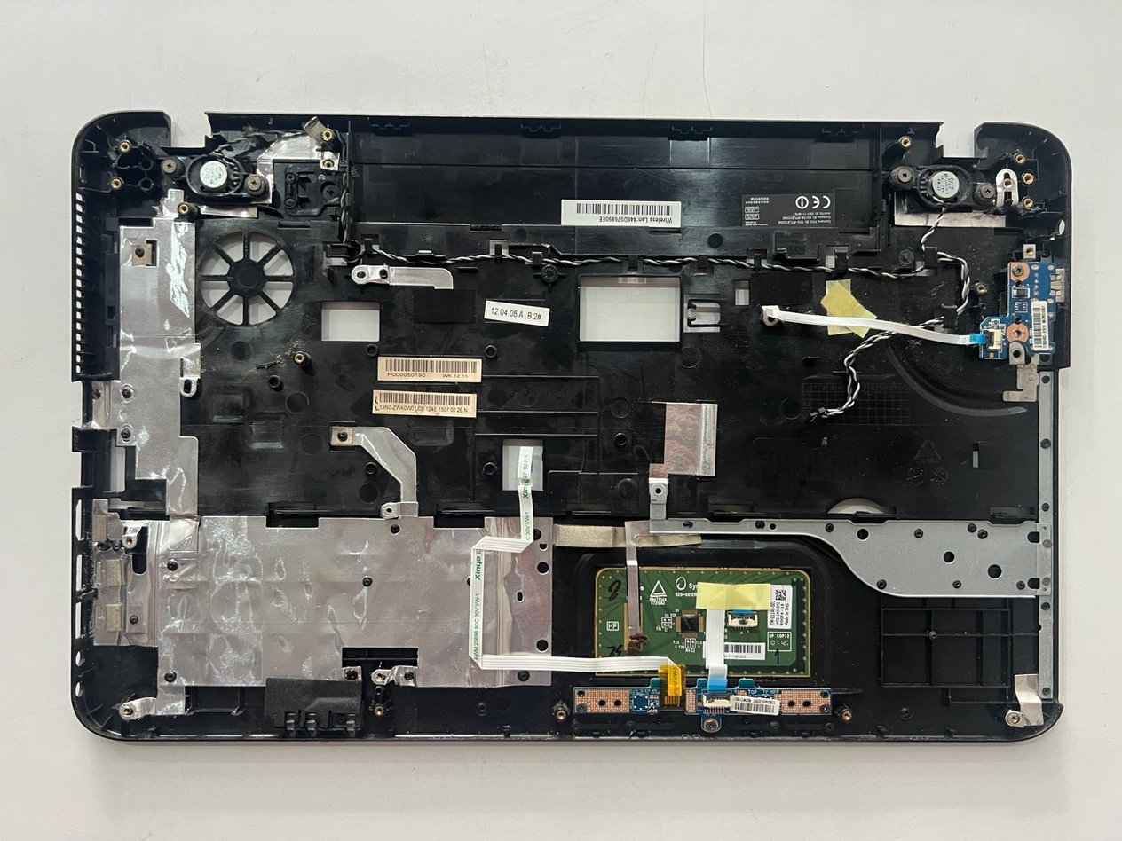 Üst KasaToshiba Satellite C850 C850D C855-18E C855D Üst Kasa Stok: Z98