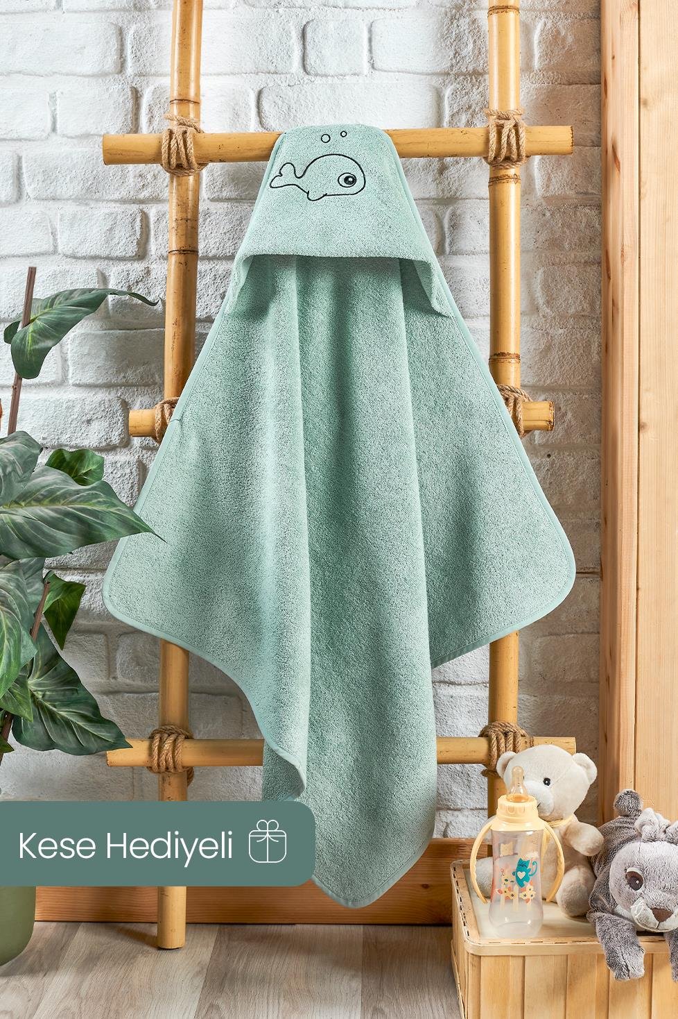 Bambu Balık Nakışlı Bebek Havlu Kundak Ve Kese Seti  BEBEK MAVİSİ