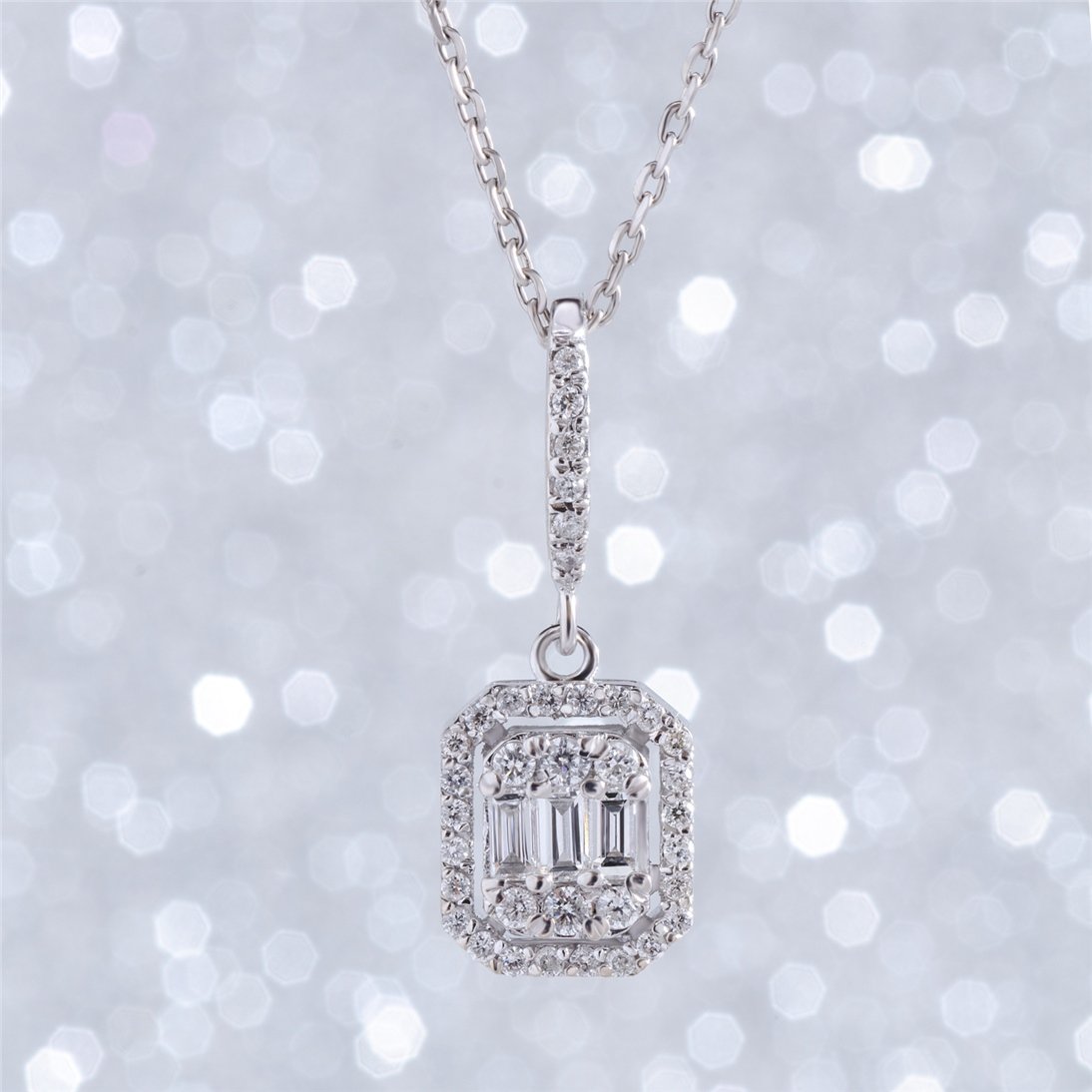 Goldstore-0.32 ct. Pırlantalı Baget Kolye