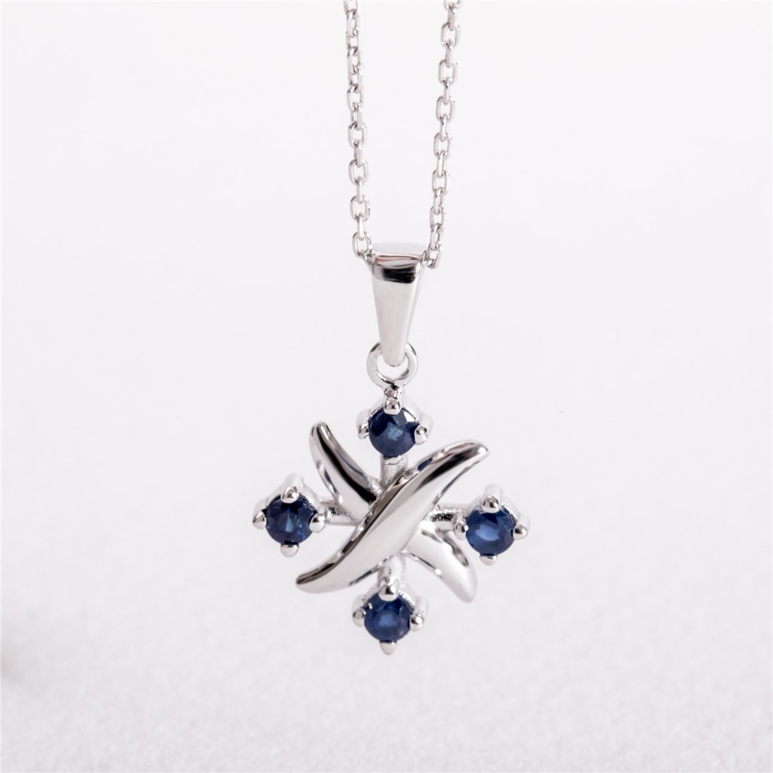 Goldstore-Line Safir Kolye