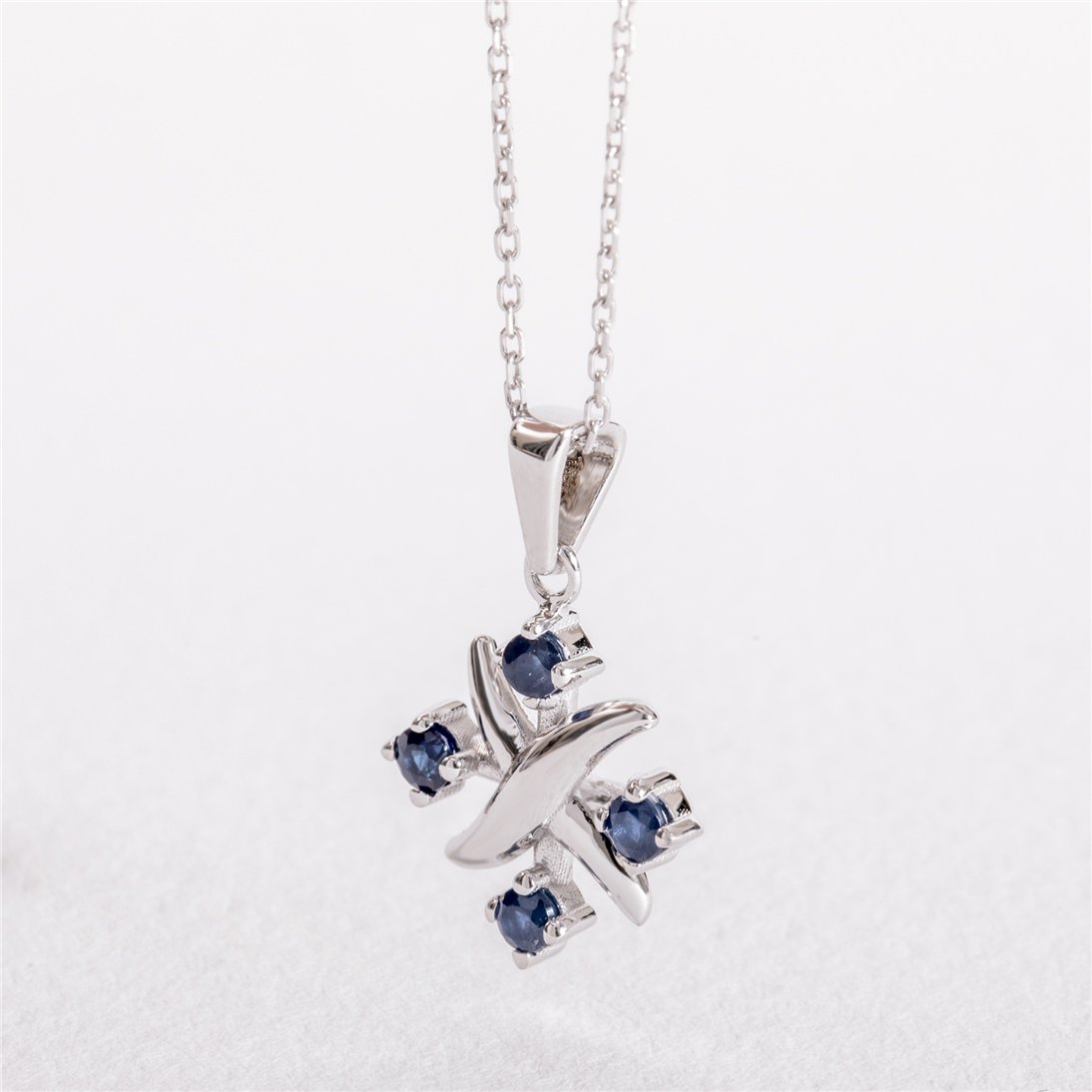 Goldstore-Line Safir Kolye