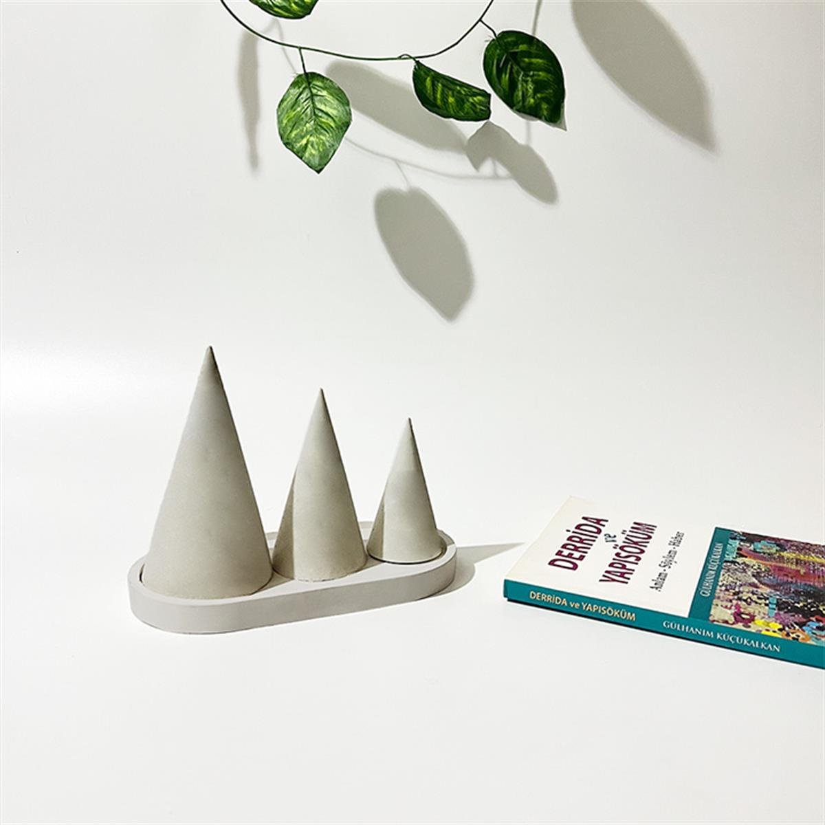 Beton Dekoratif Konik Takı Stand Set