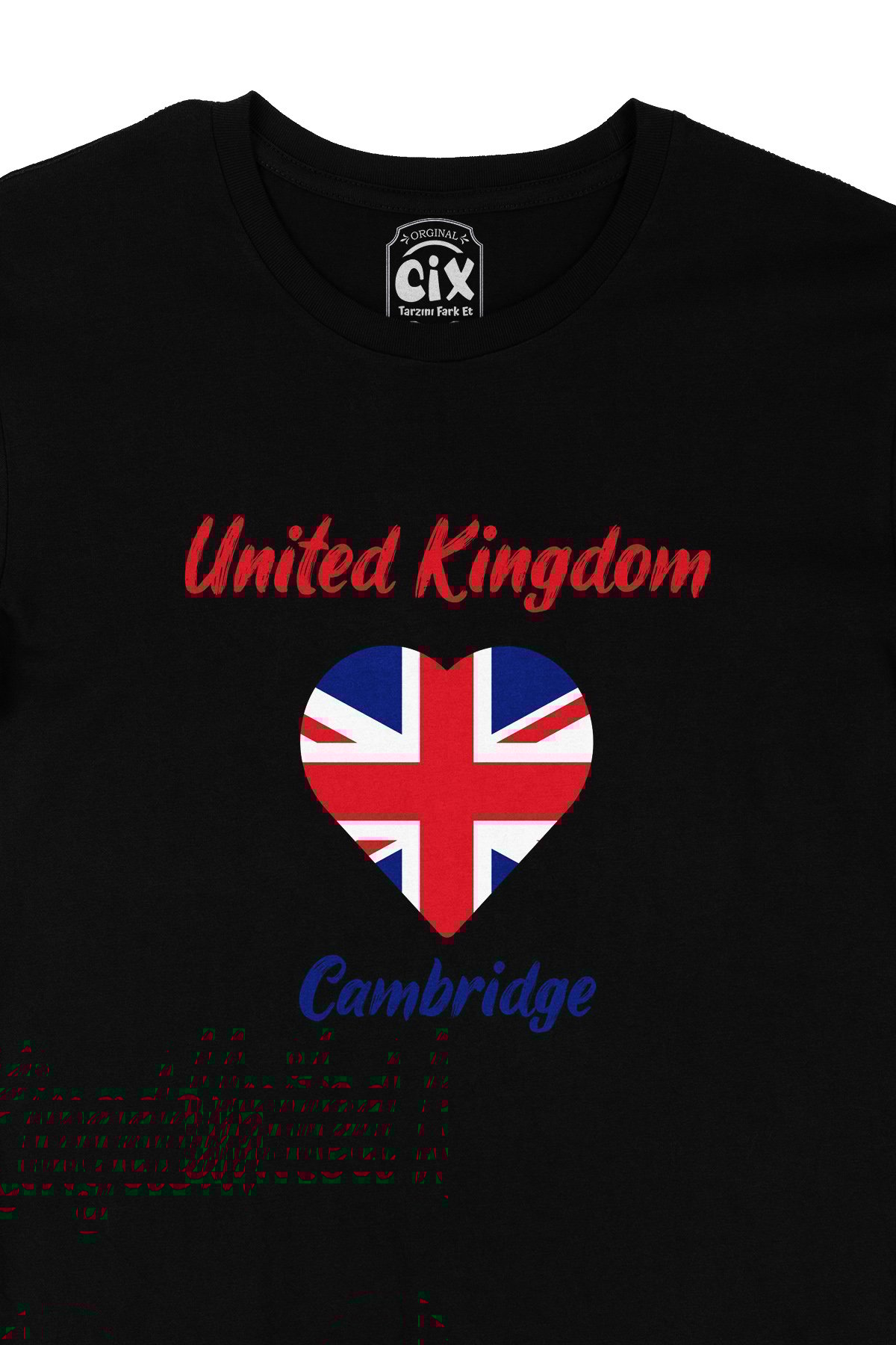 Cambridge İngiltere Bayraklı Kalpli Siyah Tişört