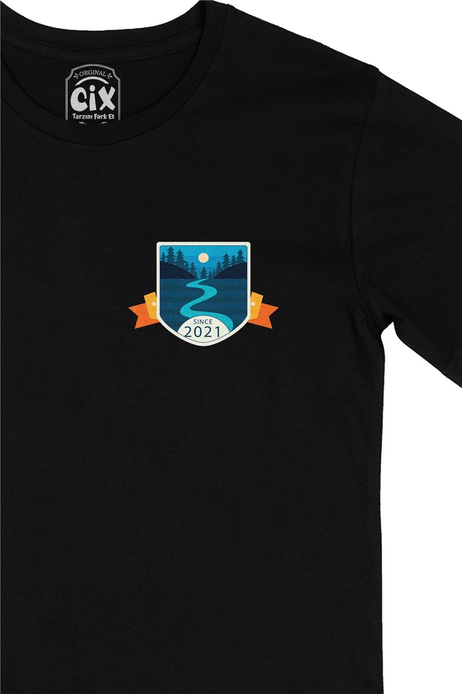 Camping Since 2021 Cep Logo Tasarımlı Siyah Tişört