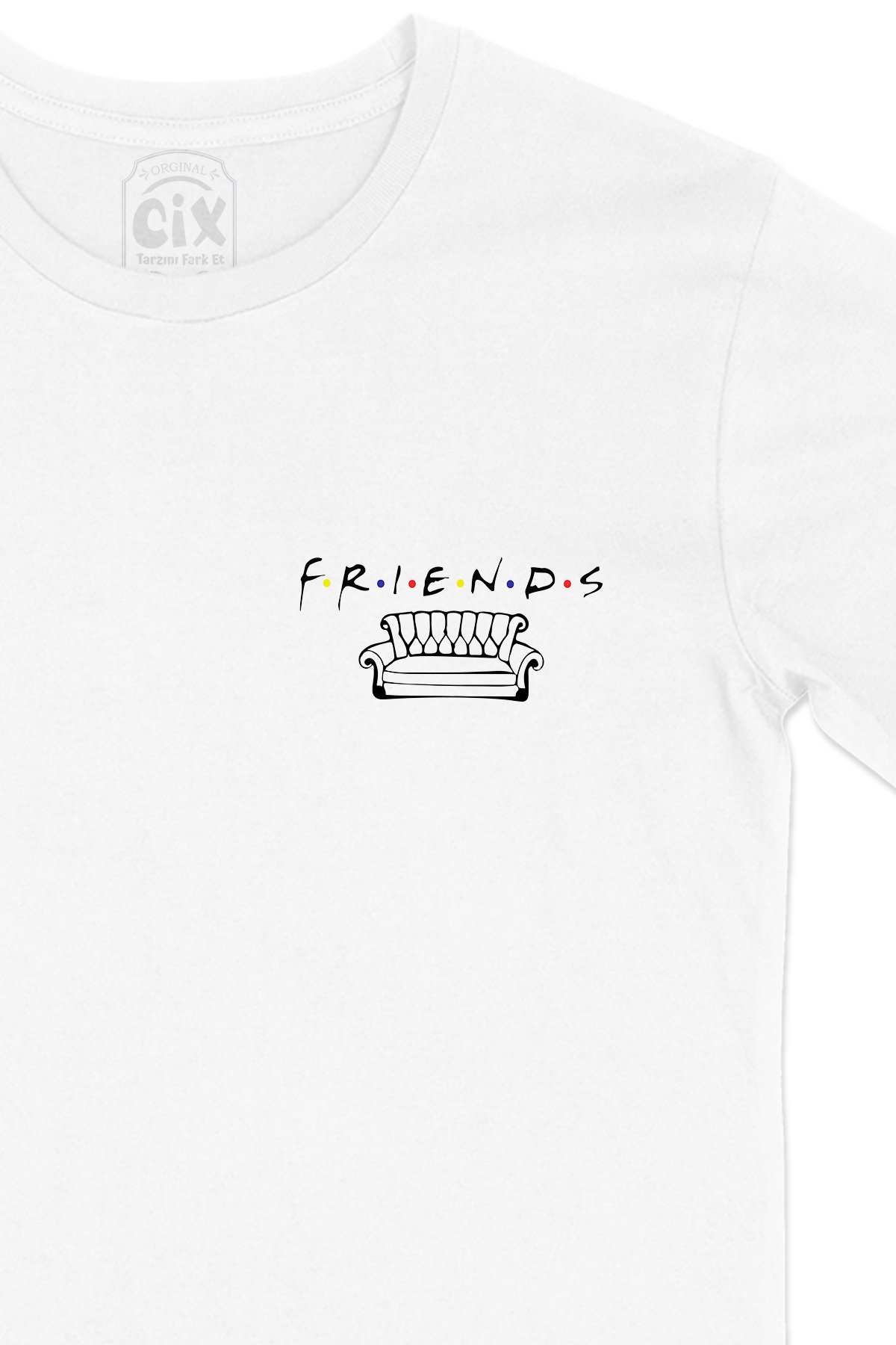 Friends Koltuğu Cep Logo Tasarımlı Beyaz Tişört