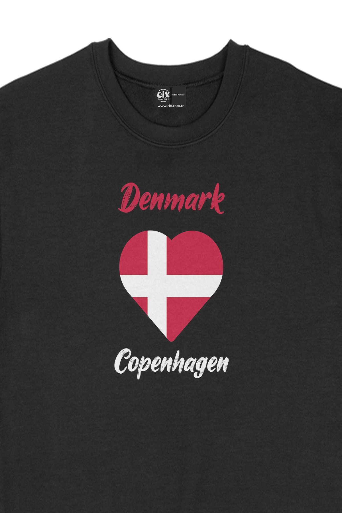 Kopenhang Danimarka Bayraklı Kalpli Siyah Sweatshirt