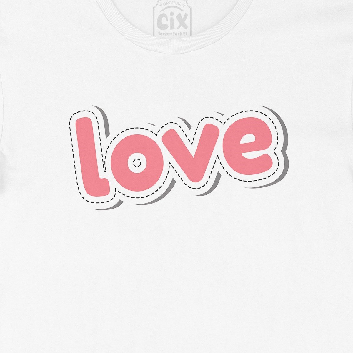 Pembe Love Yazılı Tişört