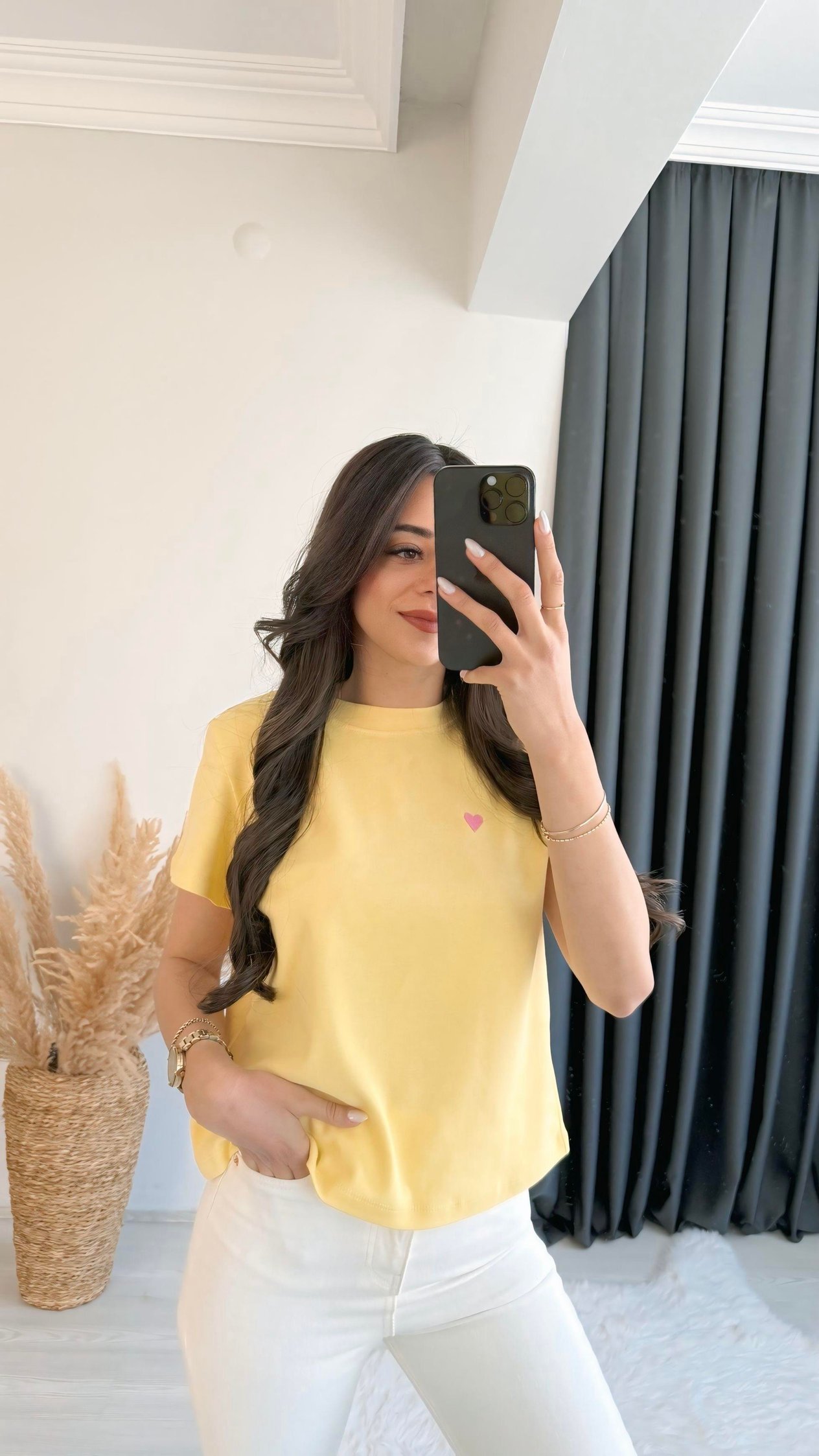 Dimit Dilvin Bisiklet Yaka Kalp İşlemeli Tshirt Sarı