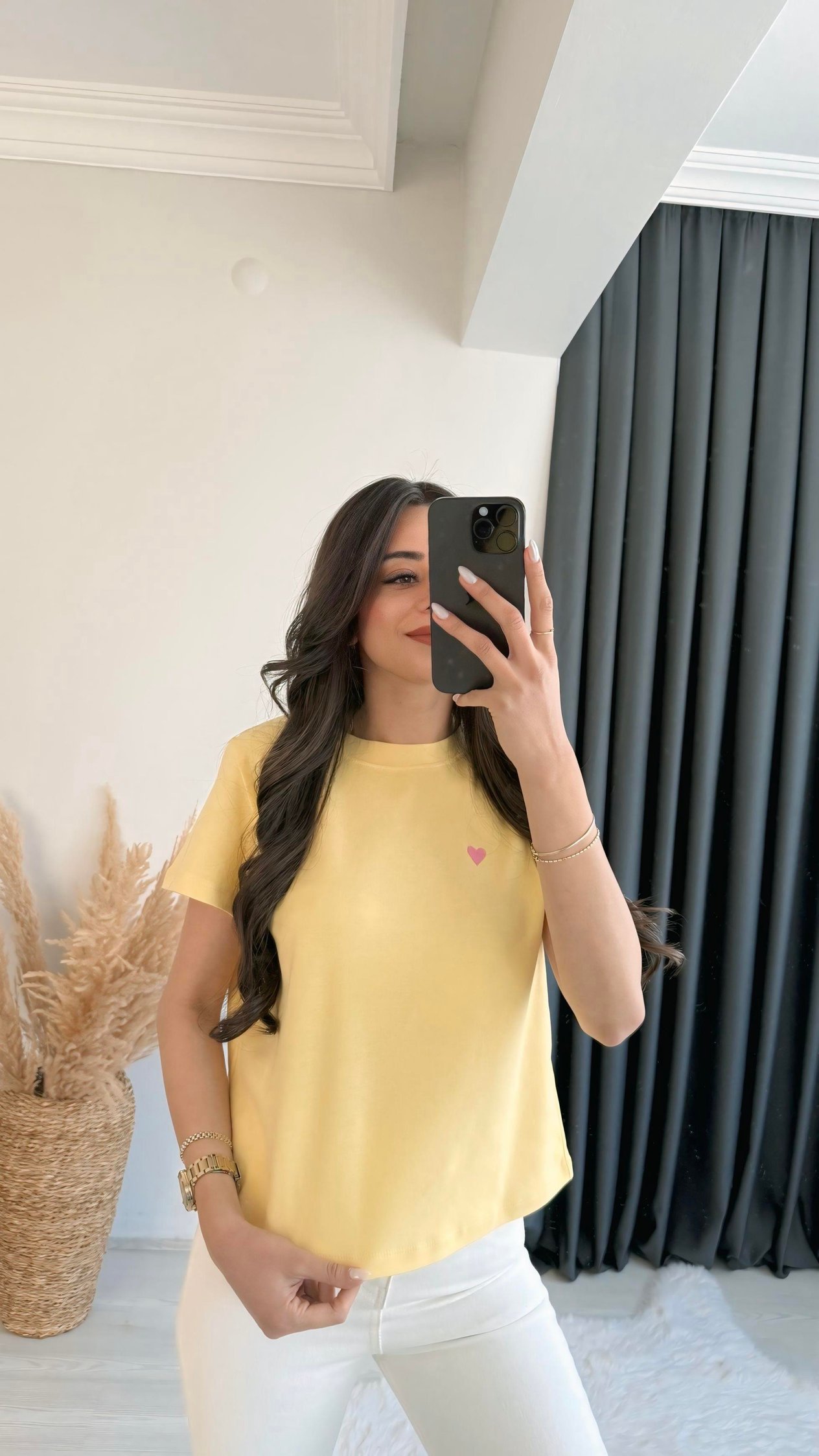 Dimit Dilvin Bisiklet Yaka Kalp İşlemeli Tshirt Sarı