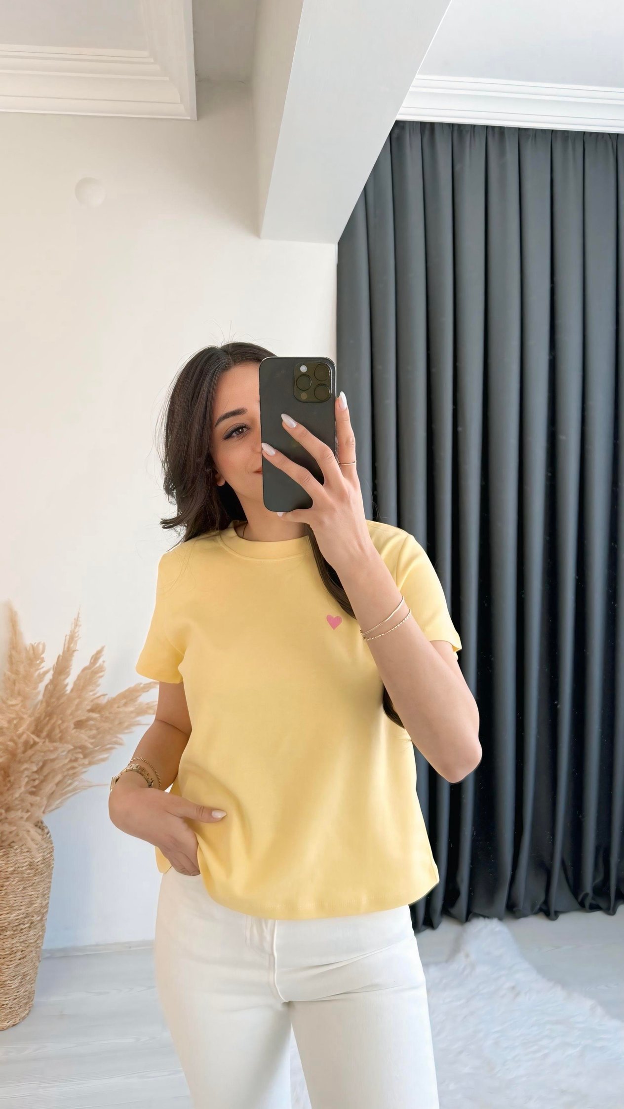 Dimit Dilvin Bisiklet Yaka Kalp İşlemeli Tshirt Sarı