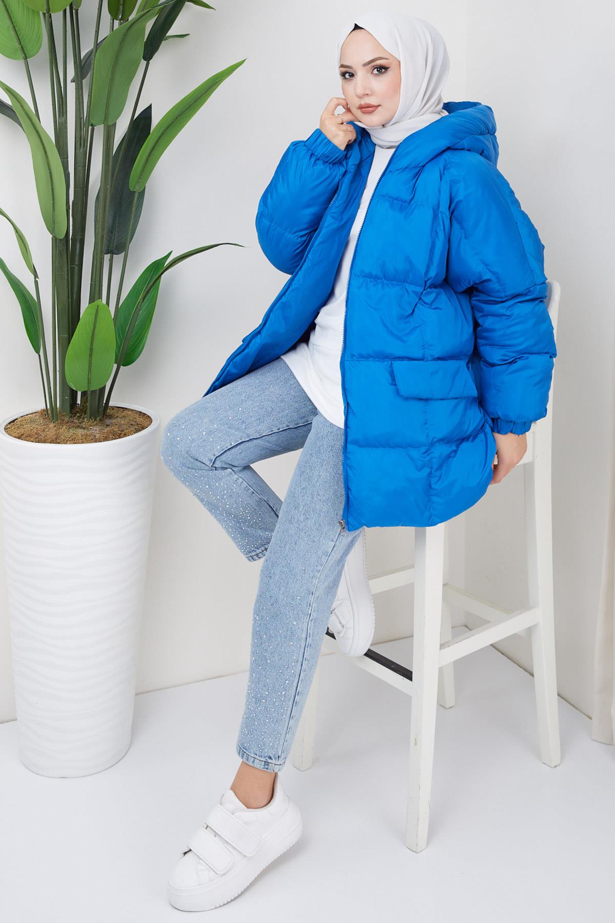 Kapşonlu Oversize Şişme Mont Mavi HM2314