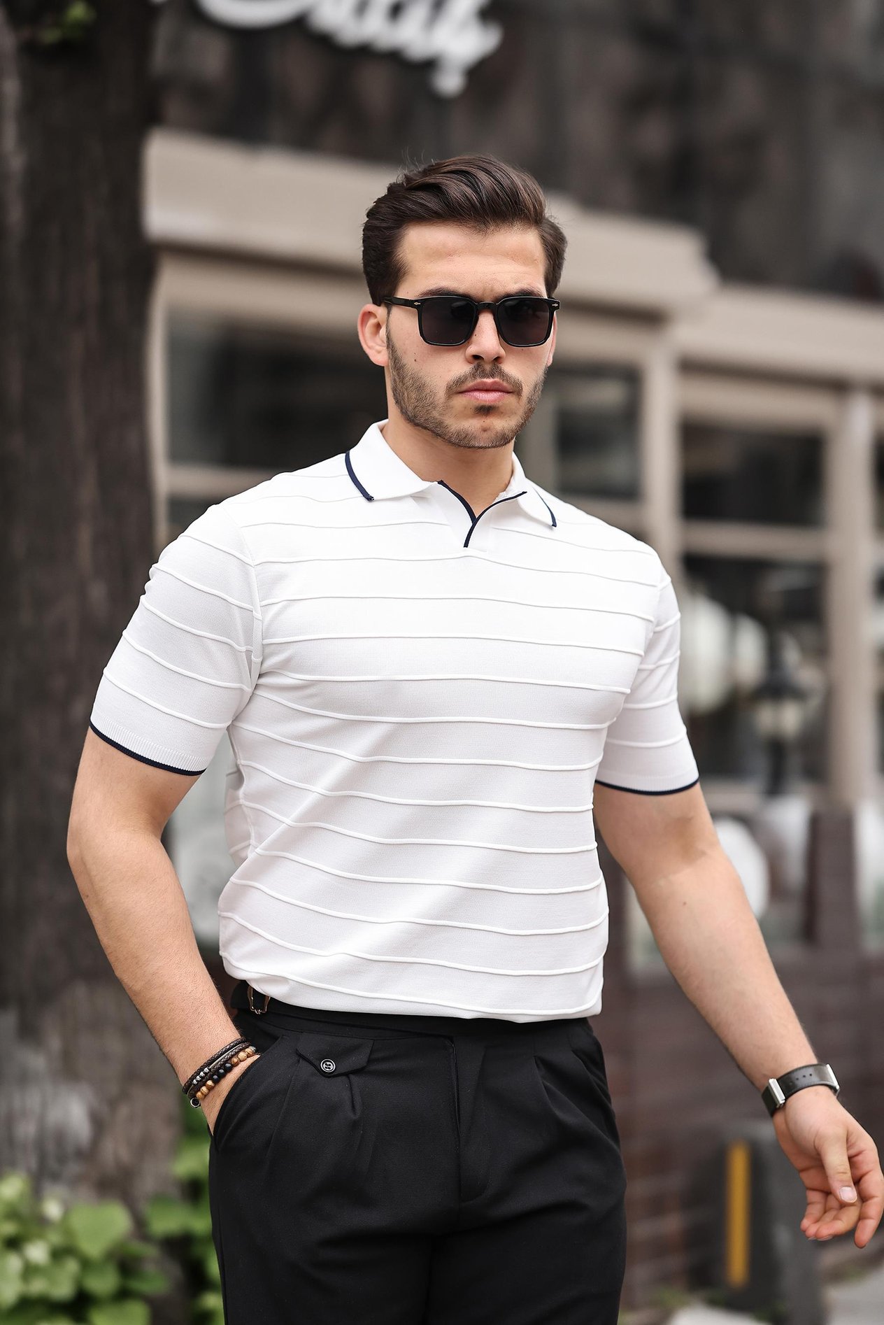 Miron Beyaz Kabartma Çizgi Polo Yaka Triko Tişört