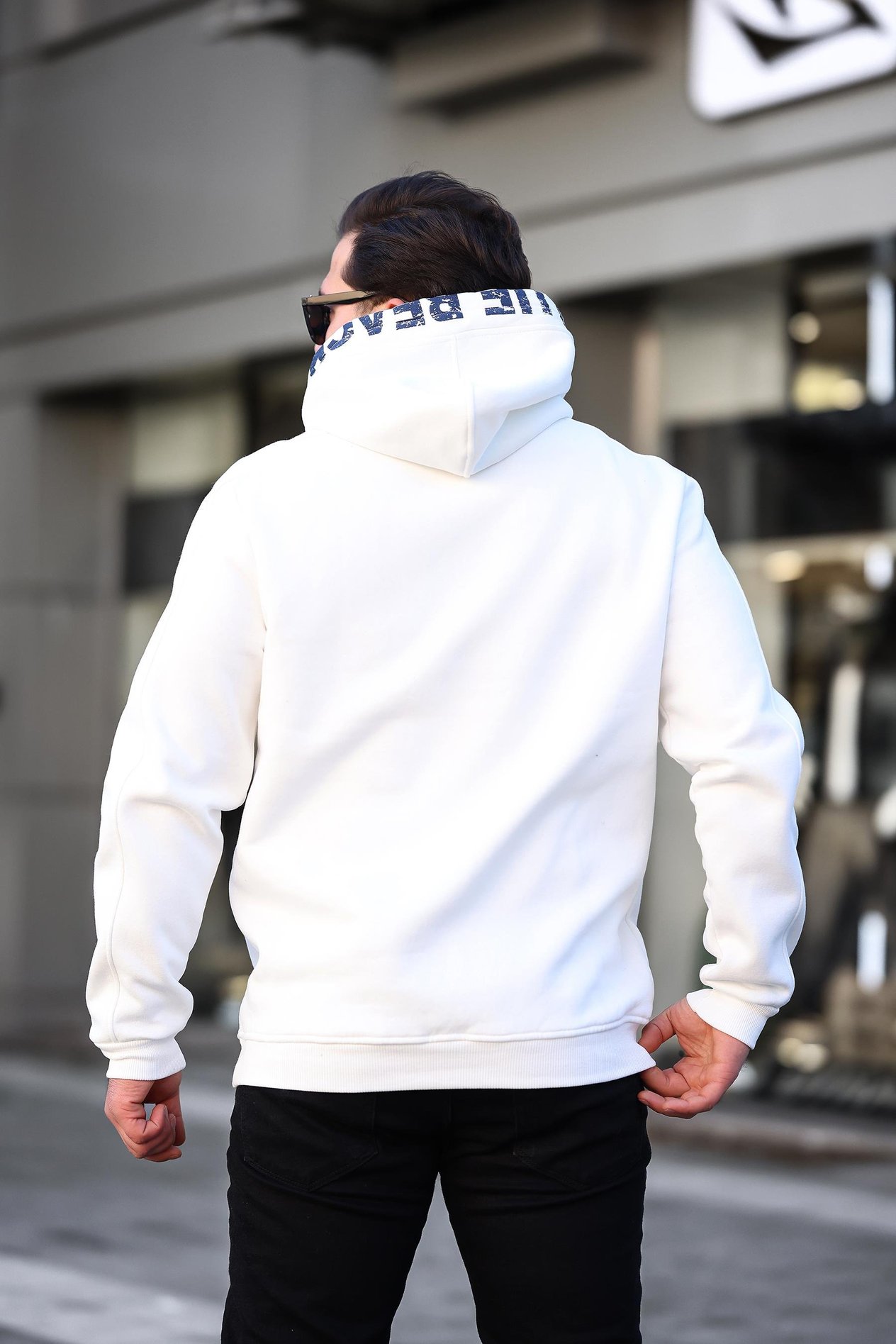 Miron Beyaz Kapüşon Baskılı Üç İplik Oversize Sweatshirt- 2440