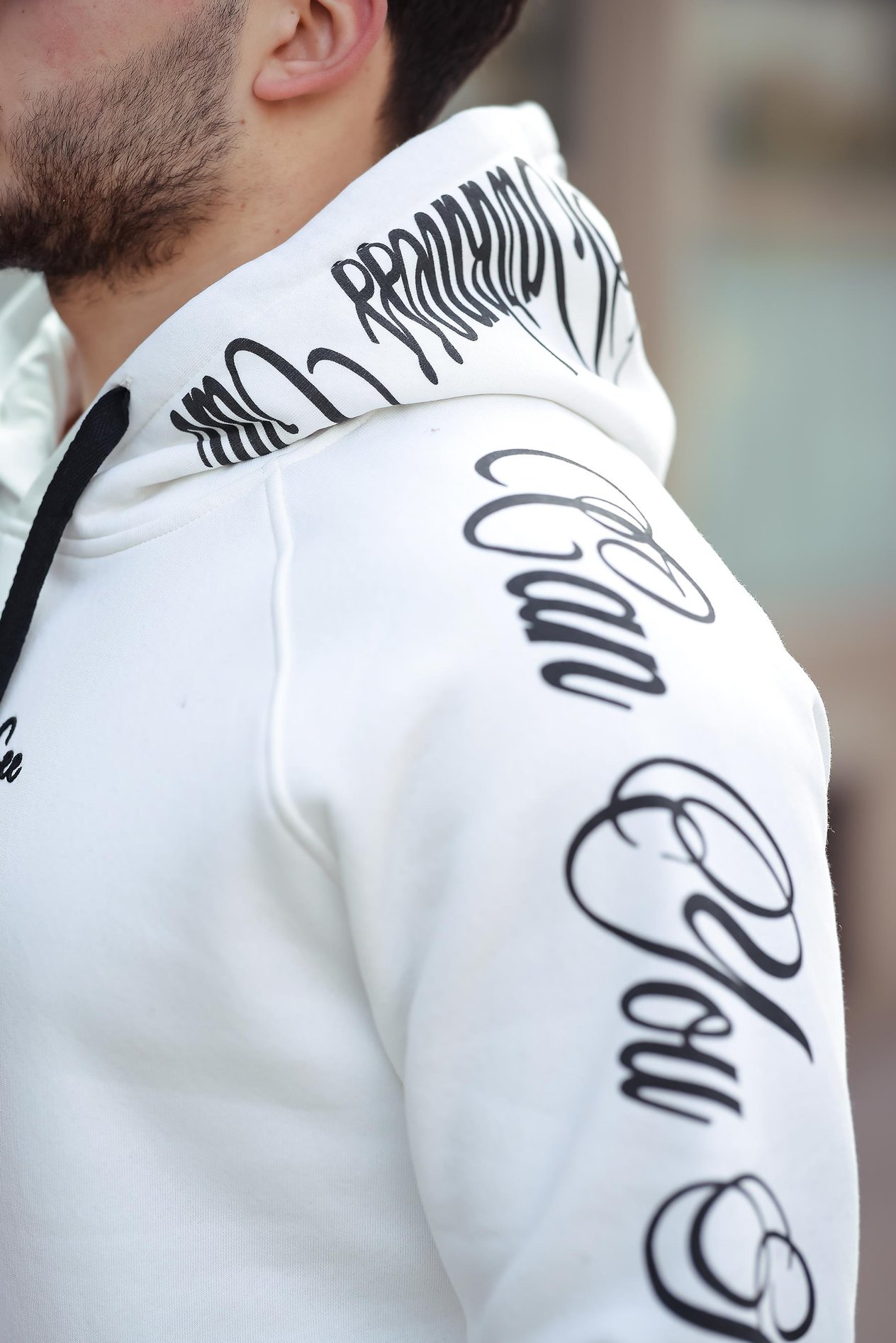 Miron Beyaz Kol ve Kapüşon Baskı Detaylı Regular Fit Sweatshirt- 2459
