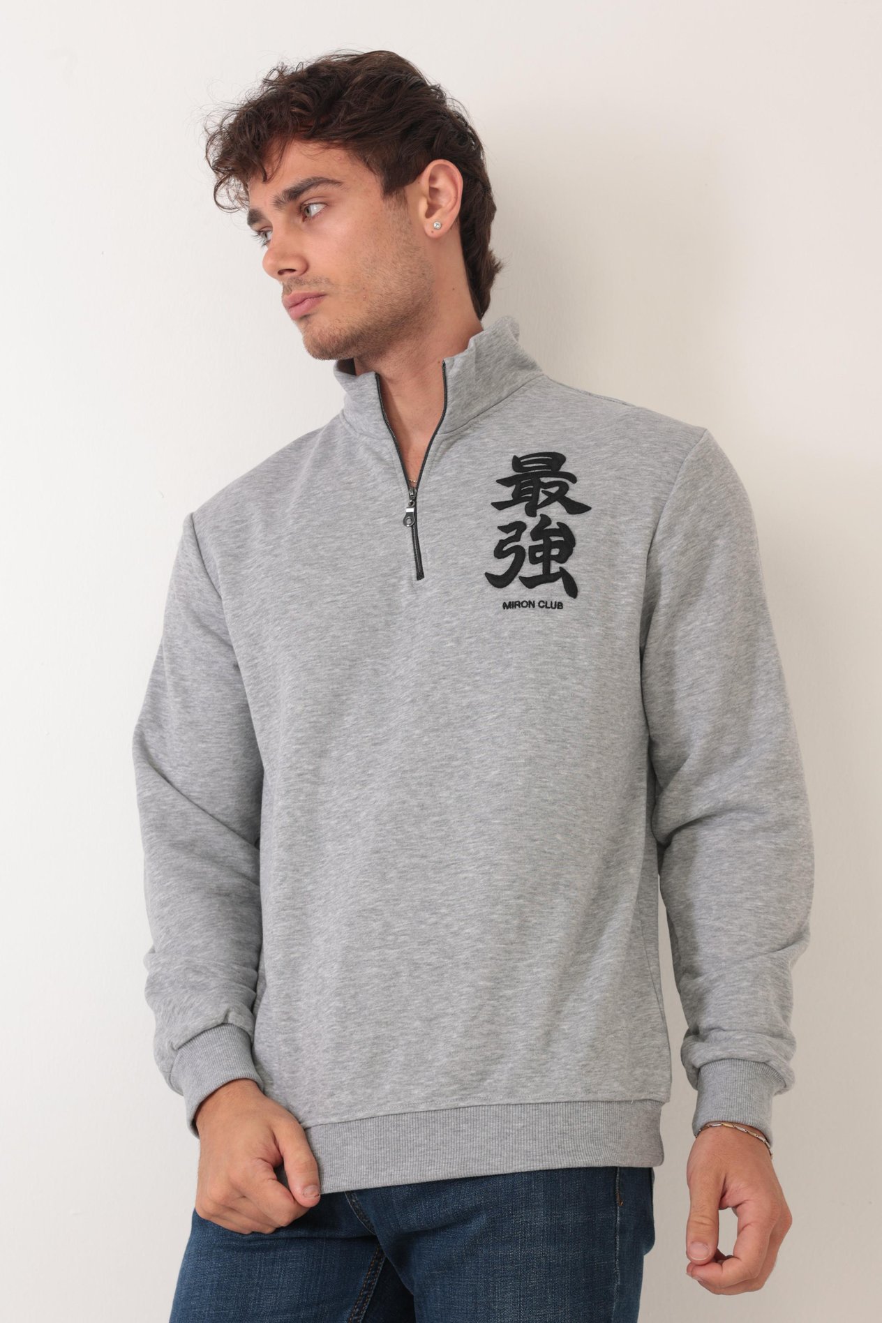 Miron Gri Üç İplik Fermuarlı Nakış Detaylı Regular Fit Sweatshirt