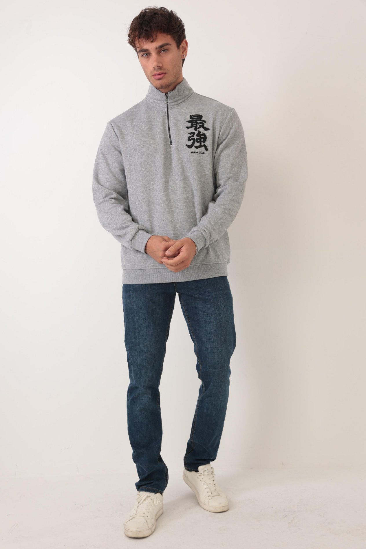 Miron Gri Üç İplik Fermuarlı Nakış Detaylı Regular Fit Sweatshirt