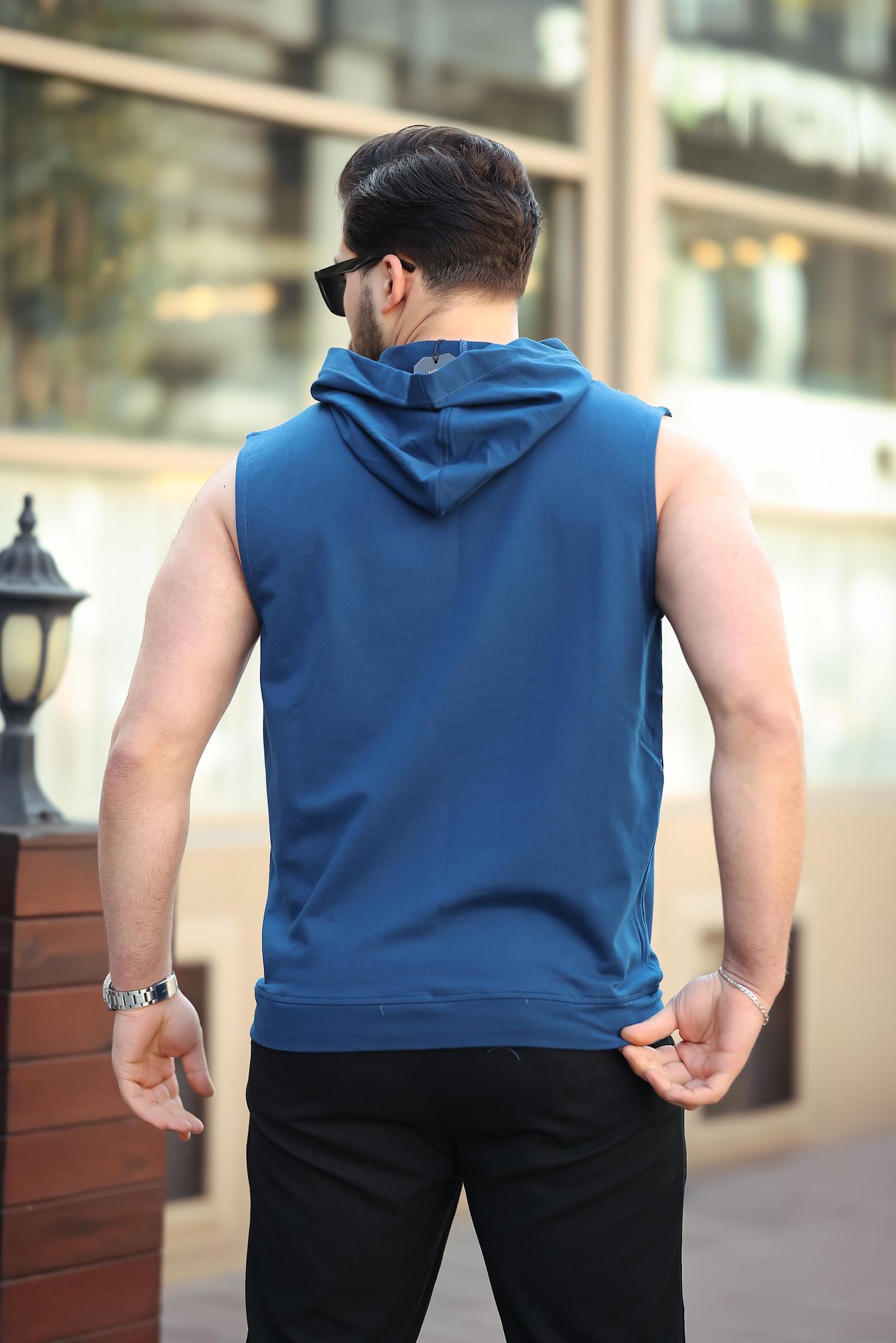 Miron Saks Basic Kapüşonlu Sporcu Atlet Kolsuz Tişört- 2504