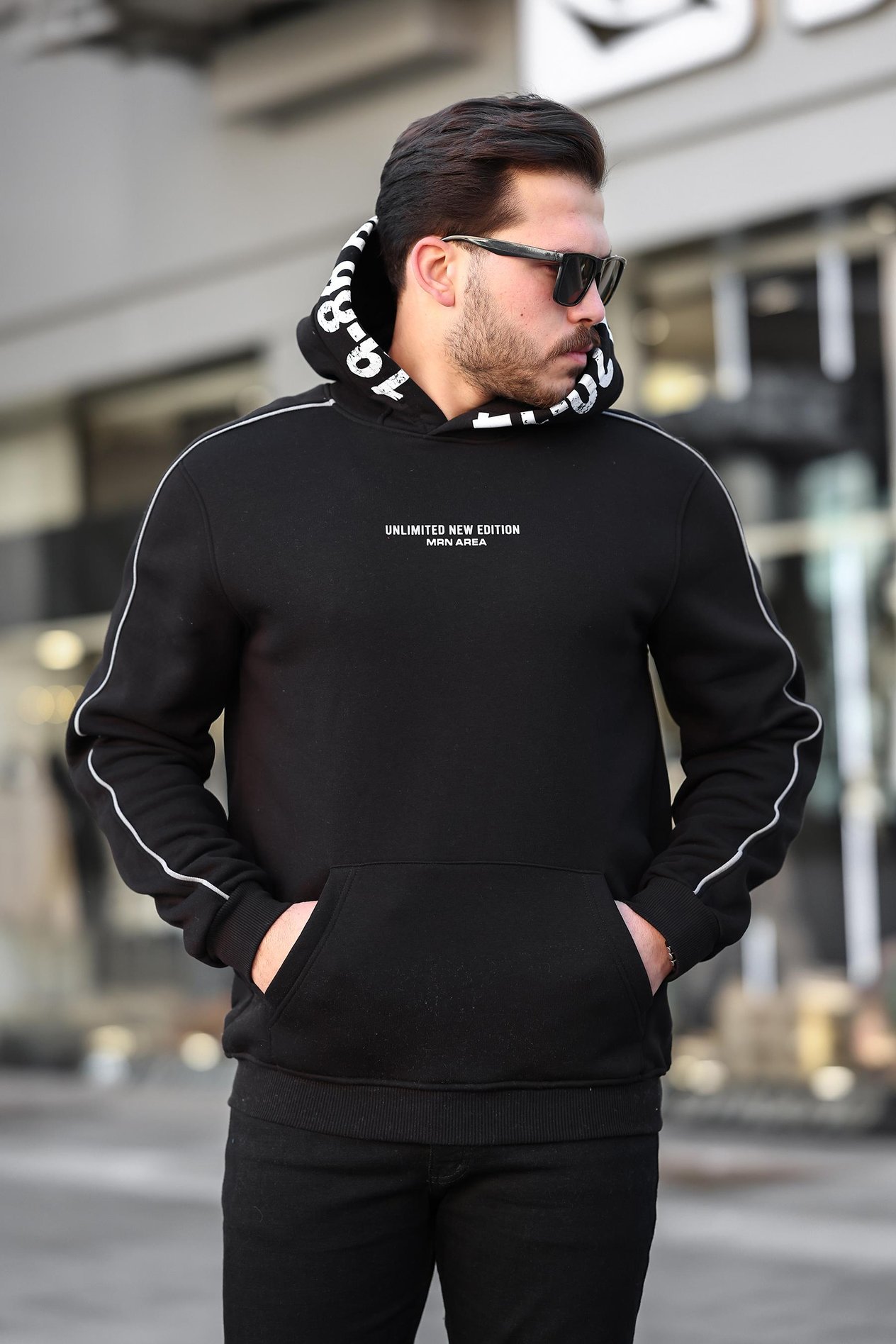 Miron Siyah Kapüşon Baskılı Üç İplik Oversize Sweatshirt- 2440